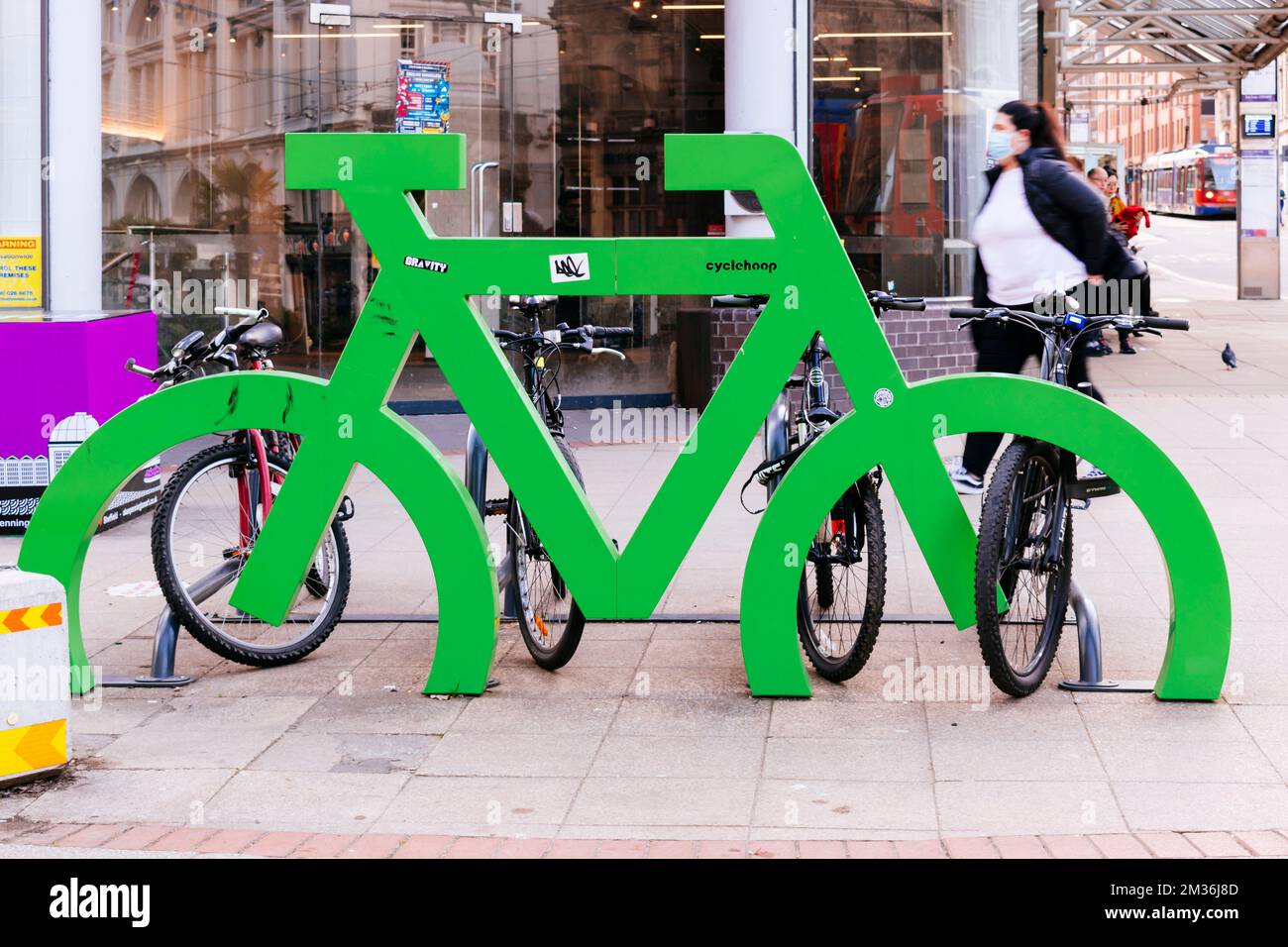 Parcheggio per biciclette. Sheffield, South Yorkshire, Yorkshire e Humber, Inghilterra, Regno Unito, Europa Foto Stock