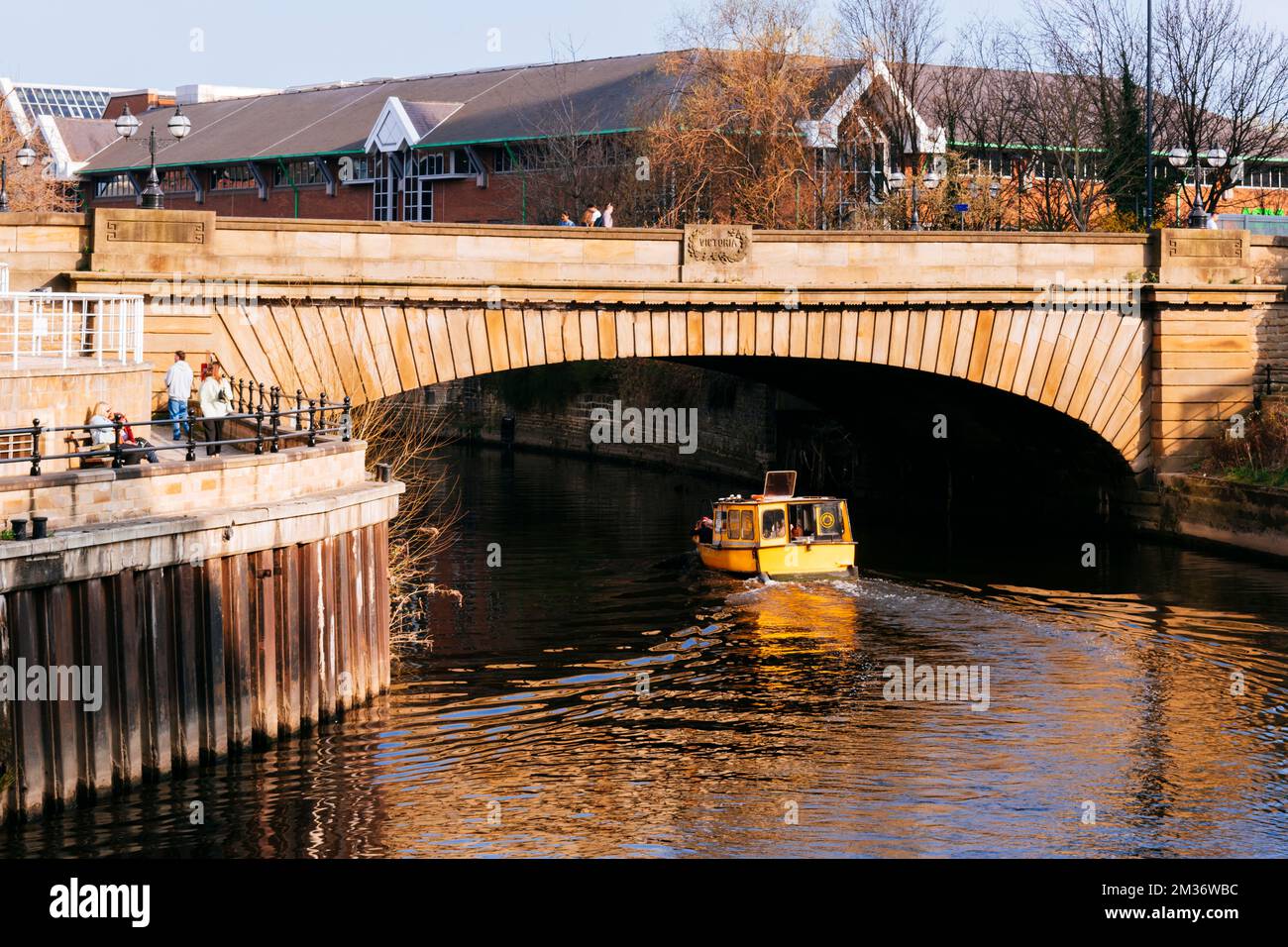 Corse gratuite in taxi d'acqua al Leeds Dock. Granary Wharf, Leeds, West Yorkshire, Yorkshire e Humber, Inghilterra, Regno Unito, Europa Foto Stock
