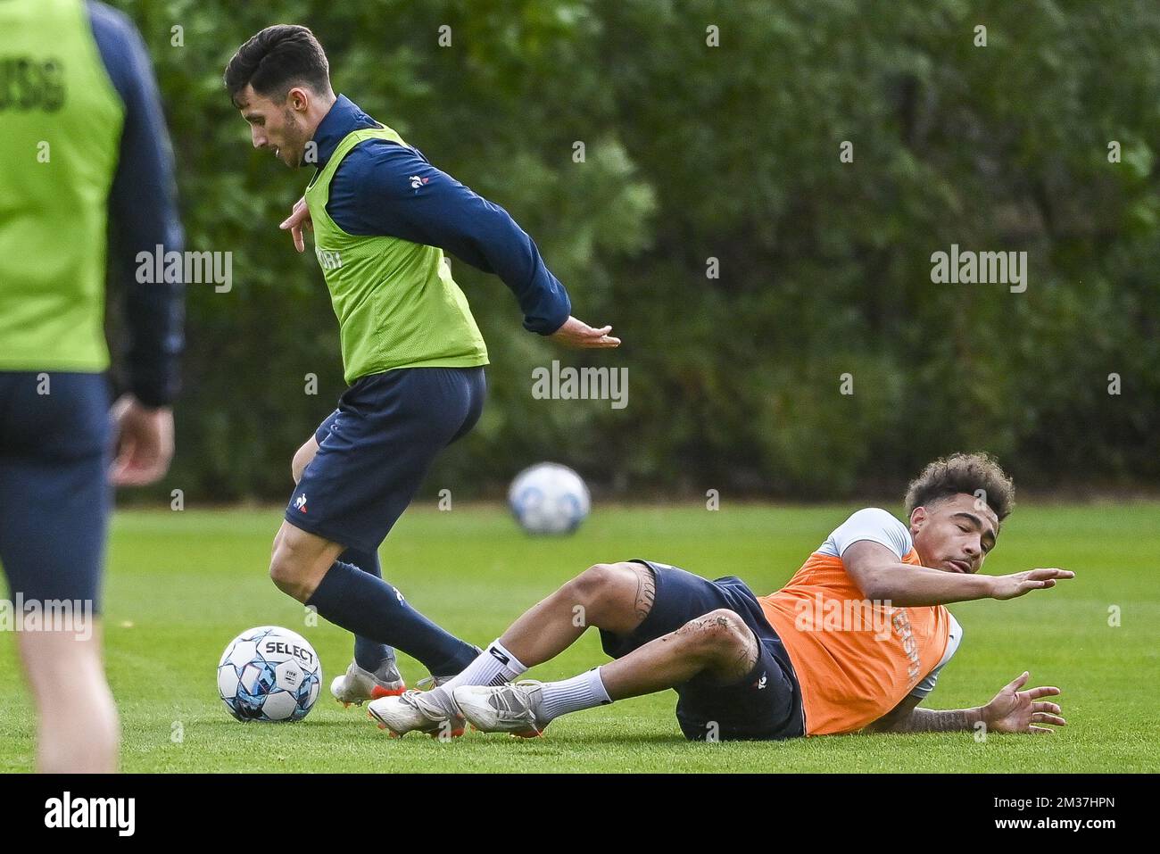 Lorenzo Paolucci di Union e Marcel Lewis di Union hanno illustrato durante una sessione di allenamento presso il campo di allenamento invernale della squadra di calcio belga Royale Union Saint-Gilloise, a la Manga, Spagna, mercoledì 05 gennaio 2022. FOTO DI BELGA LAURIE DIEFFEMBACQ Foto Stock