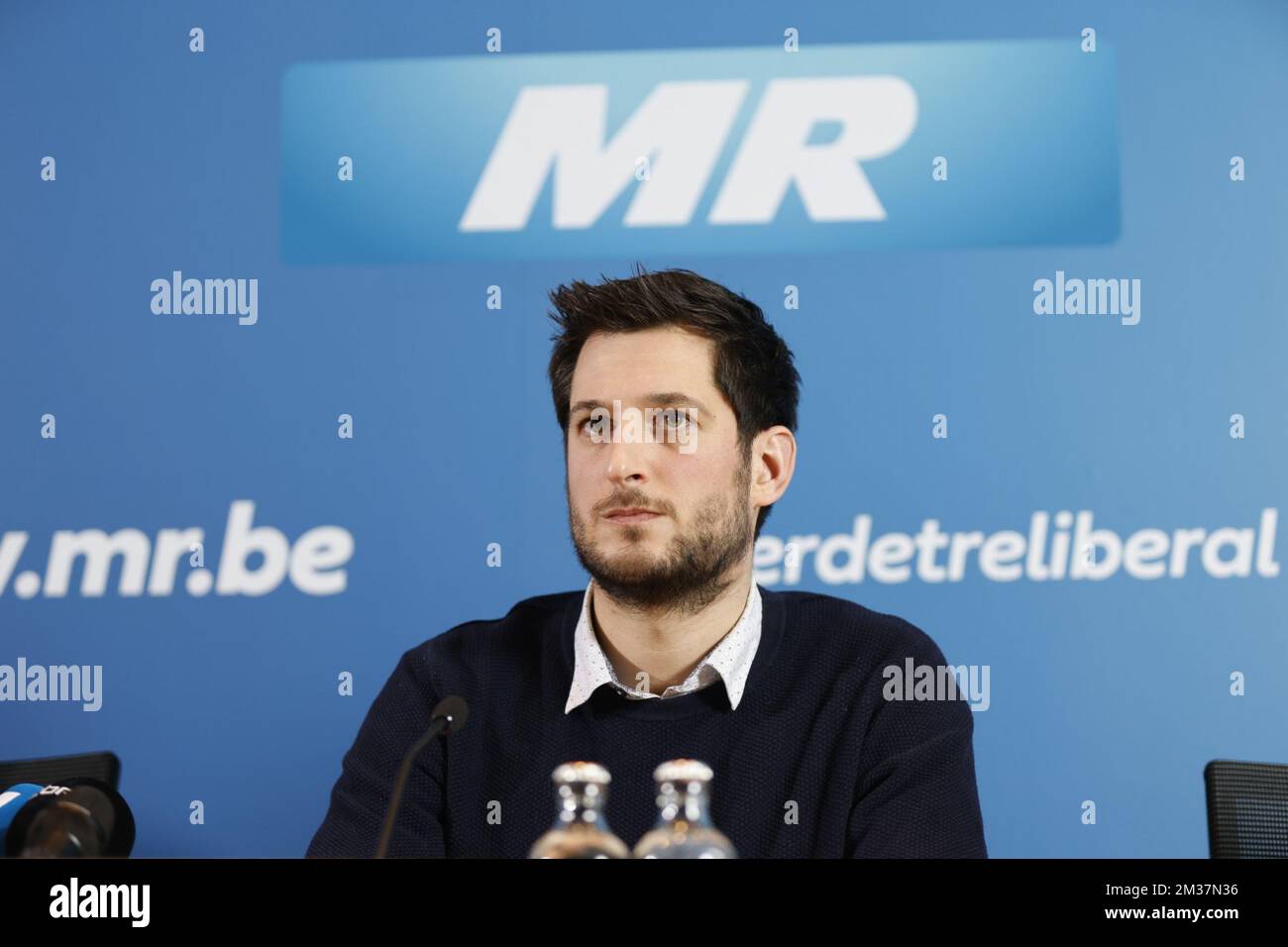 Il nuovo ministro del bilancio vallone Adrien Dolimont ha illustrato nel corso di una conferenza stampa del partito liberale di lingua francese MR per annonire il nuovo ministro del bilancio vallone, martedì 11 gennaio 2022 presso la sede del MR a Bruxelles. Un successore viene presentato per Crucke, che si dimise per un mandato alla corte costituzionale. FOTO DI BELGA JAMES ARTHUR GEKIERE Foto Stock