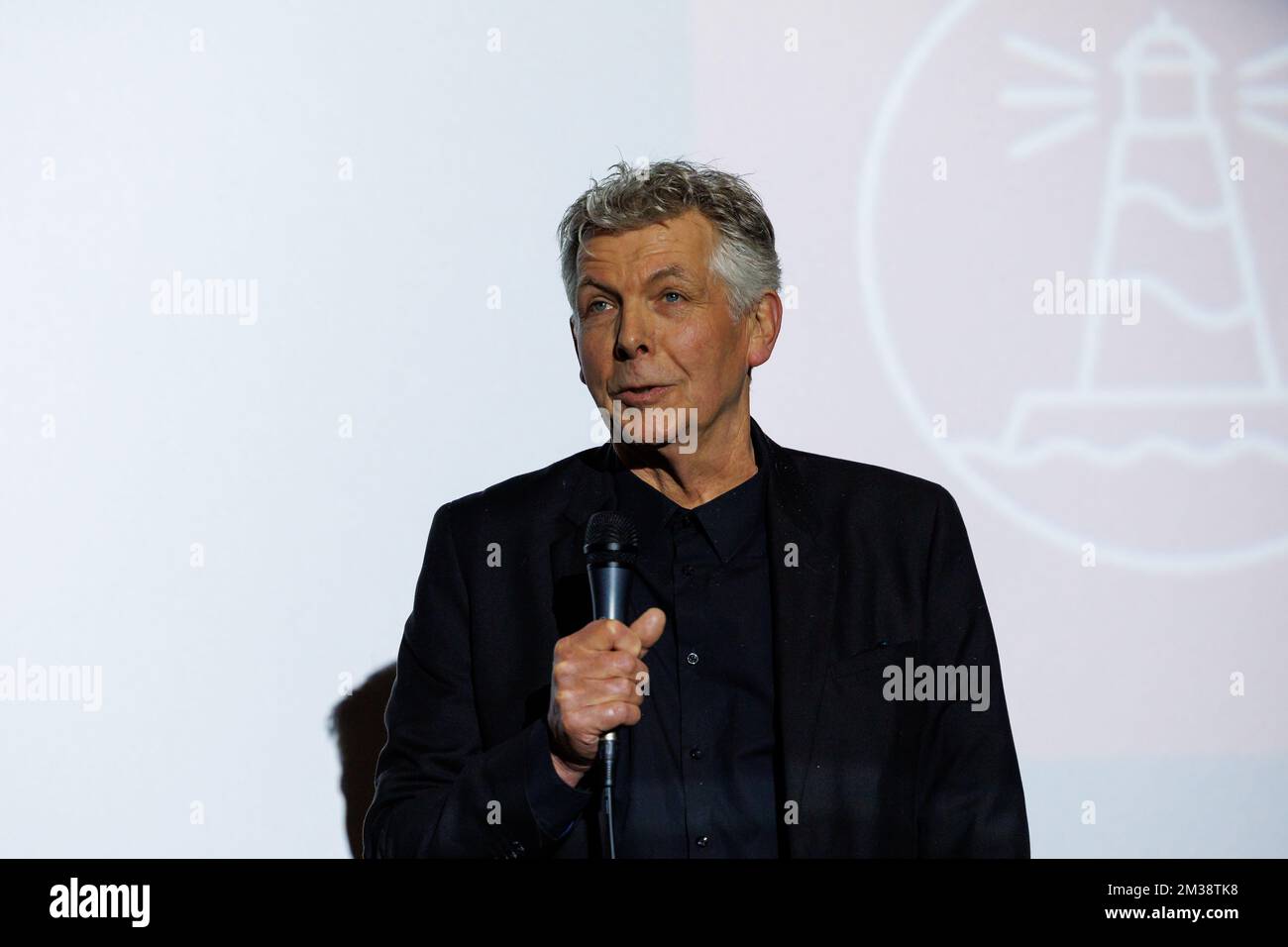 Il produttore cinematografico olandese Marc van Warmerdam ha illustrato durante la cerimonia di premiazione del Lifetime Achievement Award ai registi Van Warmerdam, in vista dell'avant-premiere del film 'Nr 10' al 14th° Festival cinematografico di Oostende, festival cinematografico di Oostende, martedì 08 marzo 2022. BELGA FOTO KURT DESPLENTER Foto Stock