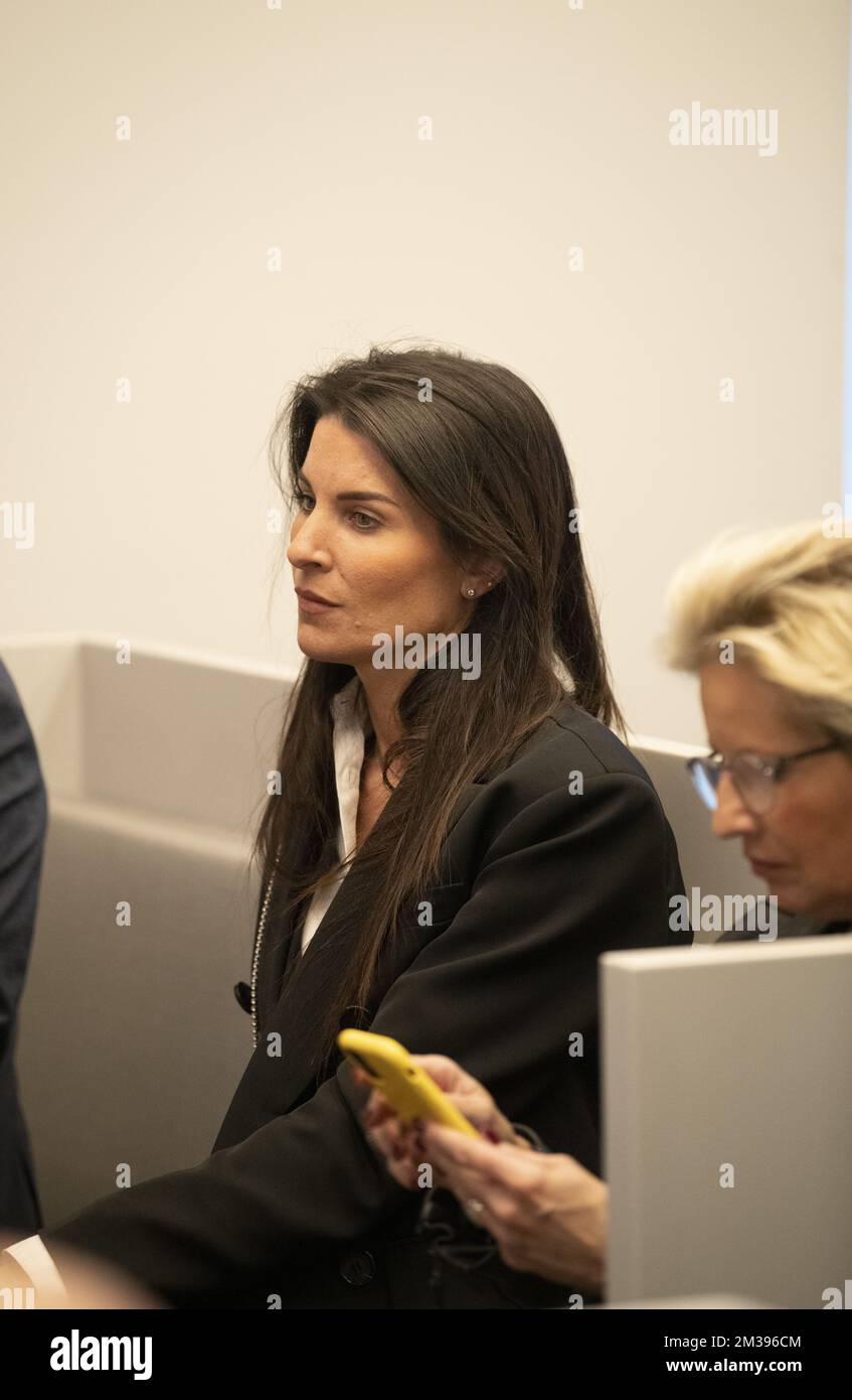 Lucie Demaret, nella foto, durante la visita stampa al Palazzo di Giustizia di Bruxelles, per l'inaugurazione di quattro nuove aule, altamente sicure, "Box in the Box", a Bruxelles, venerdì 25 marzo 2022. FOTO DI BELGA CHRISTOPHE KETELS Foto Stock