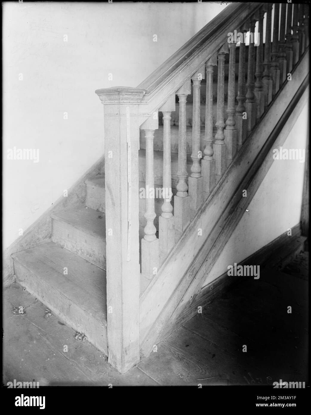 Horsham, Pennsylvania, 859 County Line Road, dettagli interni, nuovo e scala, Keith House, 1721 , Case, interni, scale, Newels. Frank Cousins Collezione di negativi in lastra di vetro Foto Stock