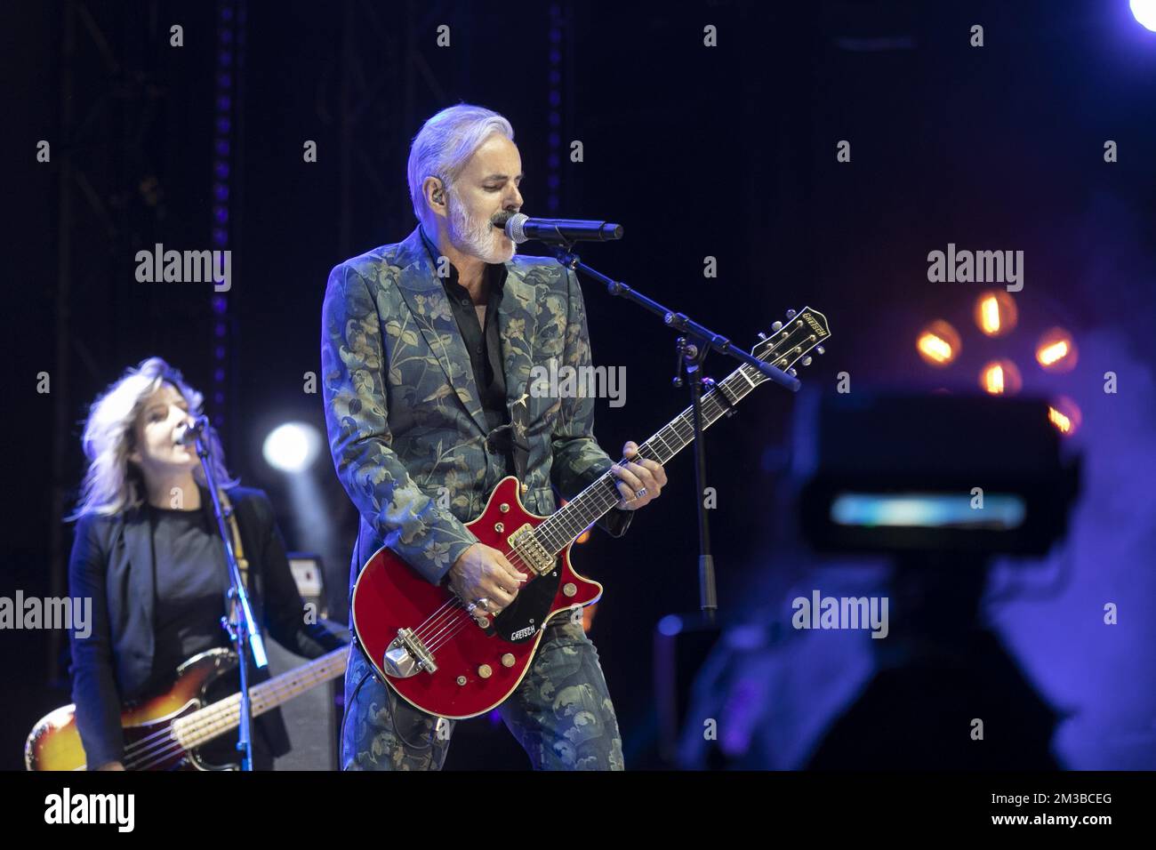 L'illustrazione mostra il blocco di Triggerfinger dello zenzero-chitarrista Ruben raffigurato durante il concerto e i fuochi d'artificio 'il Belgio celebra - Belgie viert feest - la Belgique fait la fete', al Parc du Cinquantenaire - Jubelpark, la sera della Giornata Nazionale Belga, a Bruxelles, giovedì 21 luglio 2022. BELGA FOTO KATIM KAGHAT Foto Stock