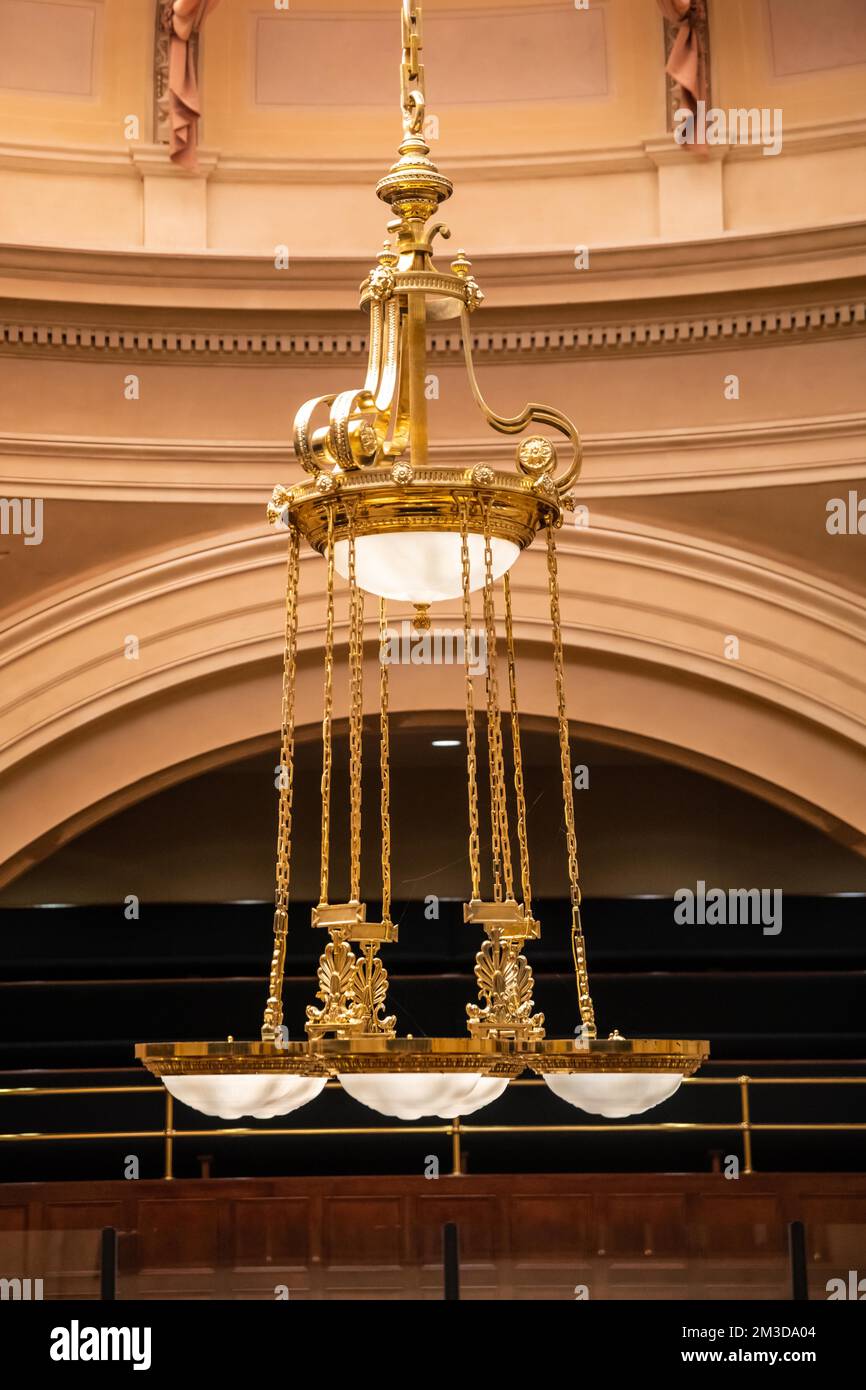 Little Rock, AR, USA - 9 settembre 2022: I grandi corridoi dell'edificio interno del Campidoglio dello Stato dell'Arkansas Foto Stock