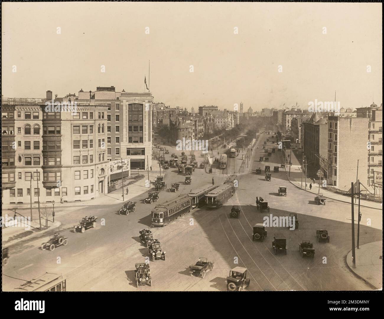 Kenmore Square, Boston, Massachusetts , Plazas, Città & Villaggi, Ferrovie di strada. Collezione Leon Abdalian Foto Stock