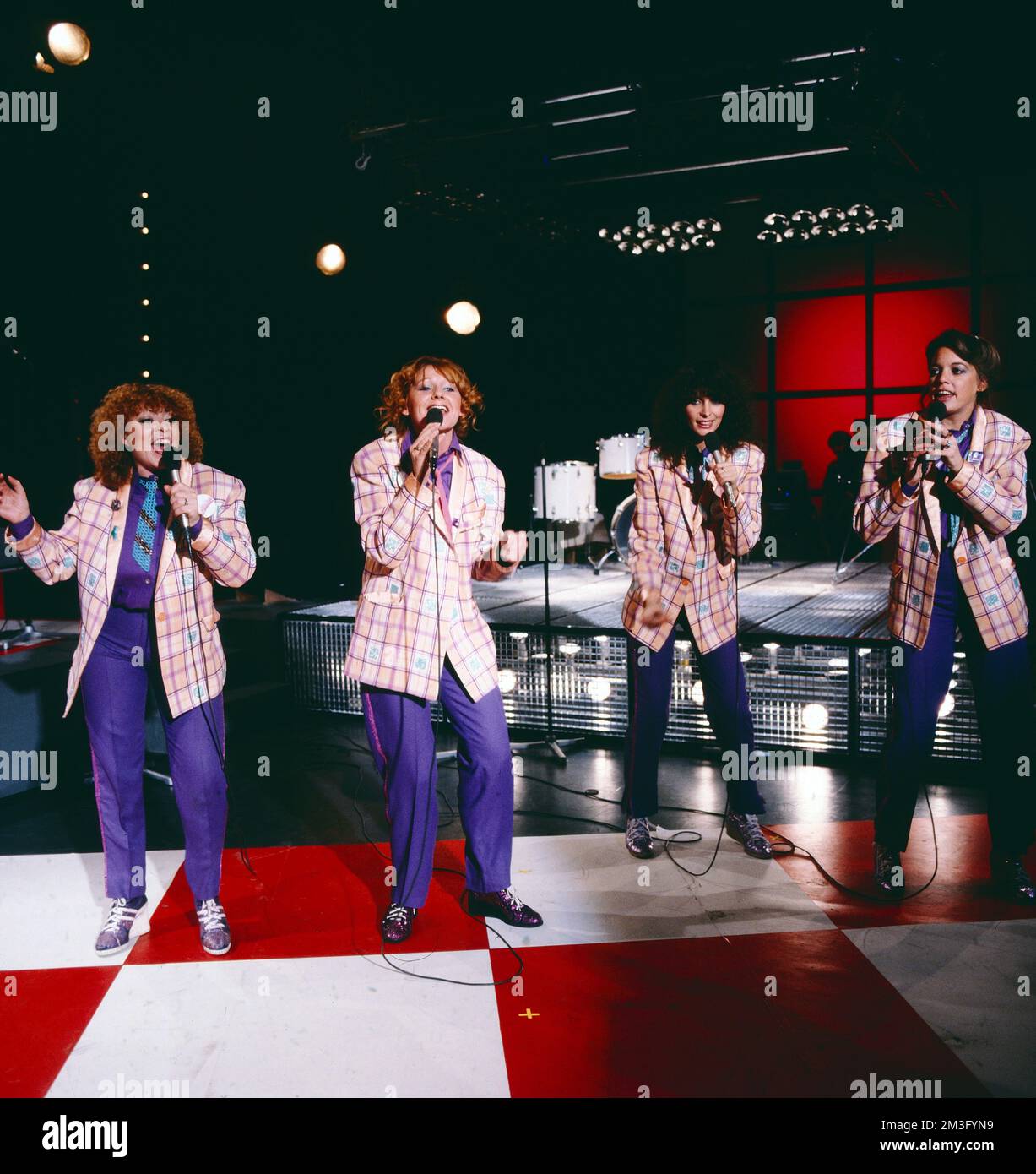 The Hornettes, deutsche Pop Musik Gesangsgruppe, TV-Auftritt, Deutschland, 1983. The Hornettes, gruppo vocale di musica pop tedesca, performance televisiva, Germania, 1983. Foto Stock