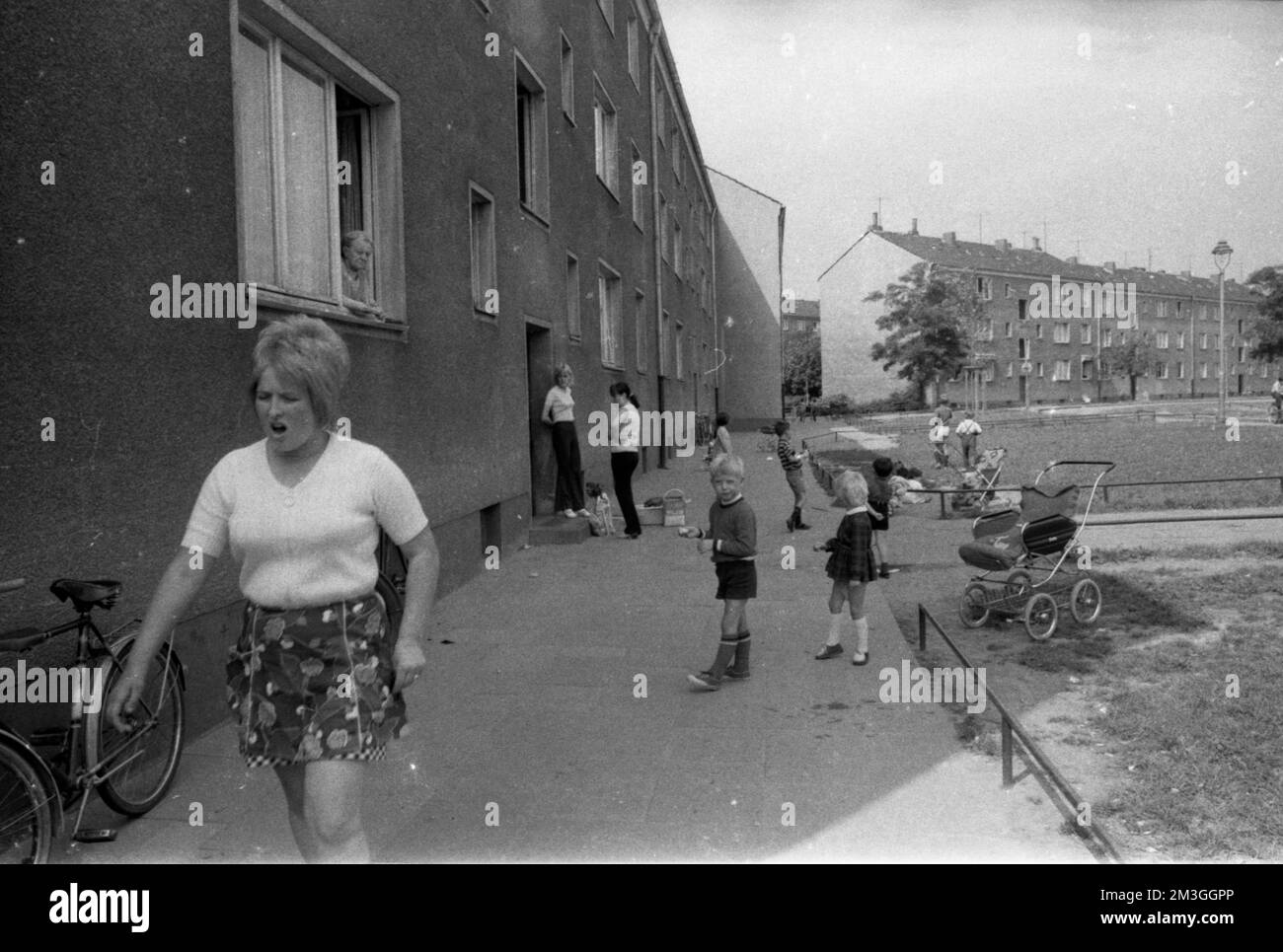 Per i senzatetto, qui nella zona della Ruhr negli anni dal 1965 al 1971, il rifugio senzatetto è una casa per i molti bambini e genitori singoli, ma Foto Stock
