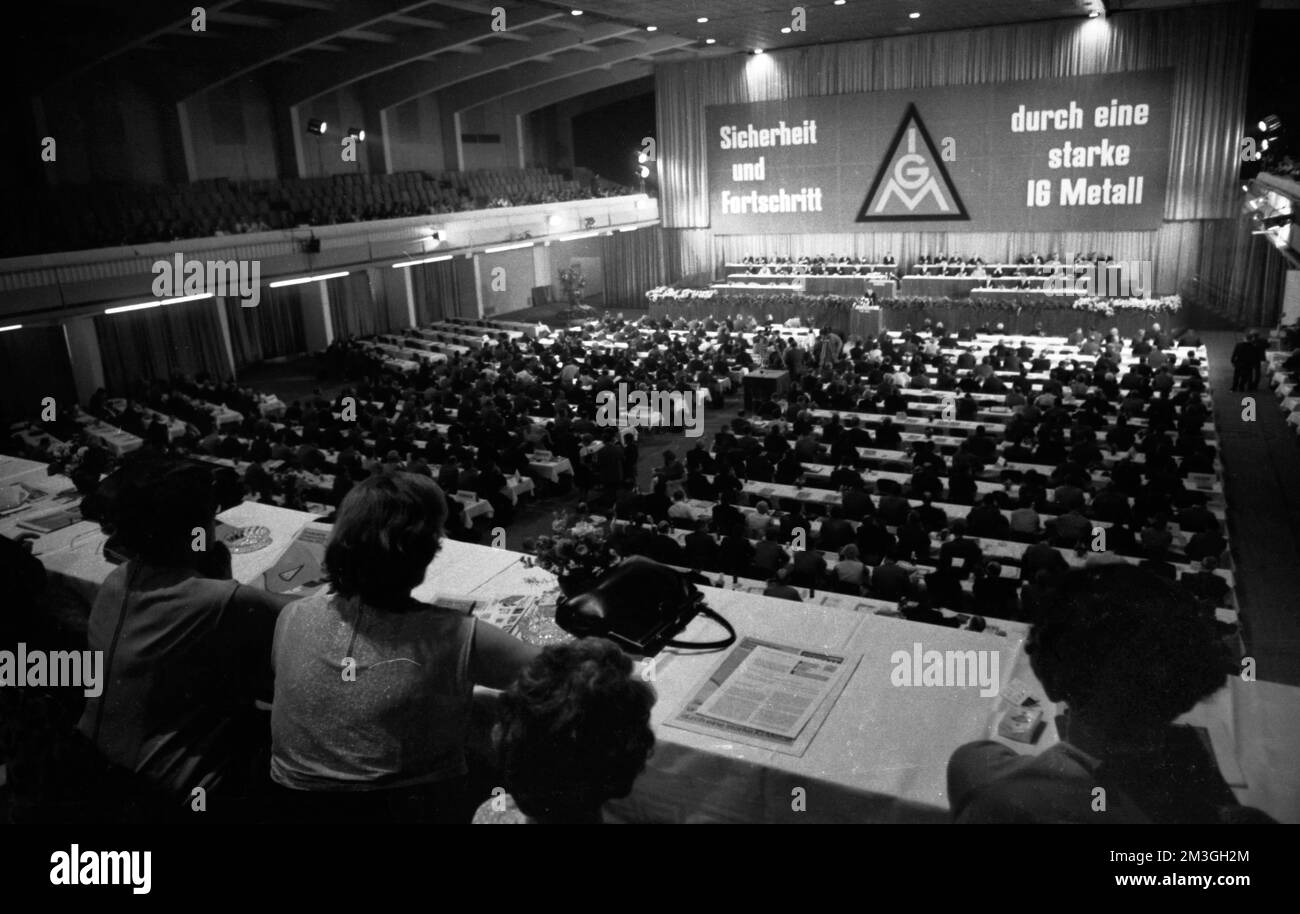 La Conferenza centrale dell'Unione dei lavoratori del settore metallurgico (IGM) del 5. 9. 1968 a Monaco di Baviera su sicurezza e progresso, Germania Foto Stock