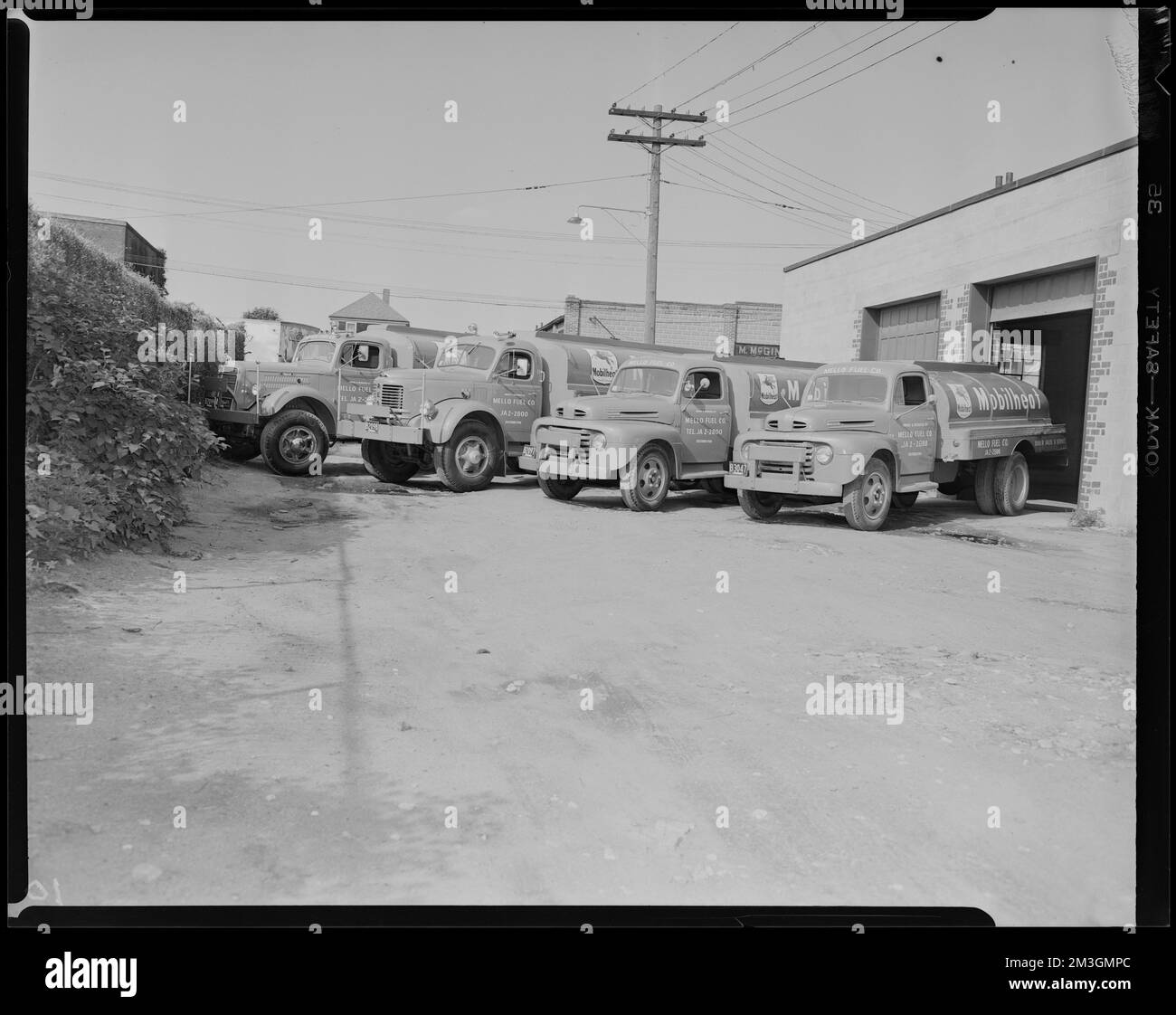 Mello Fuel Co., 37 Brookley Rd., Jam. Pianura , camion, industria petrolifera. Collezione Leon Abdalian Foto Stock