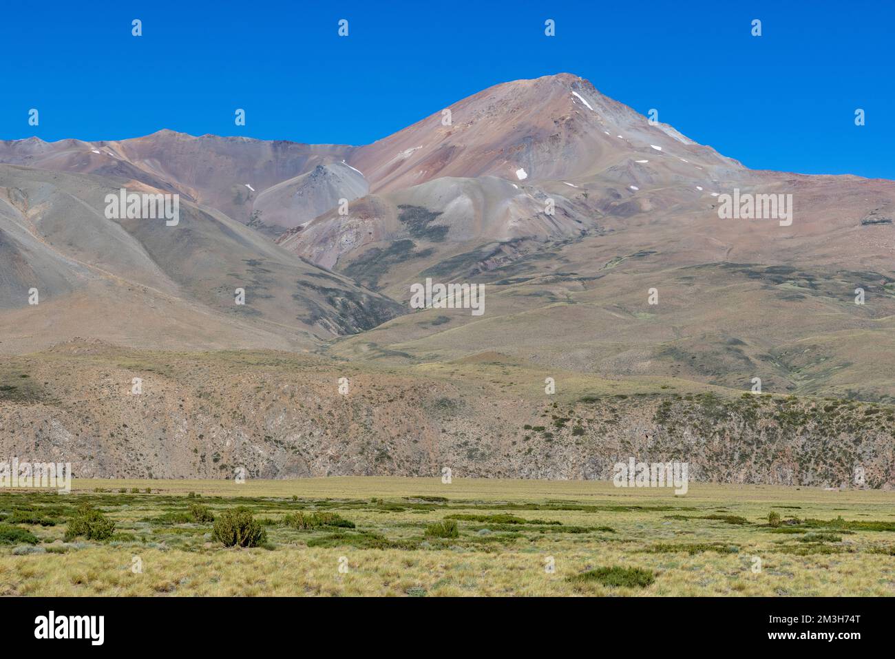 Paesaggio a Paso Vergara - attraversare il confine dal Cile all'Argentina mentre si viaggia in Sud America Foto Stock