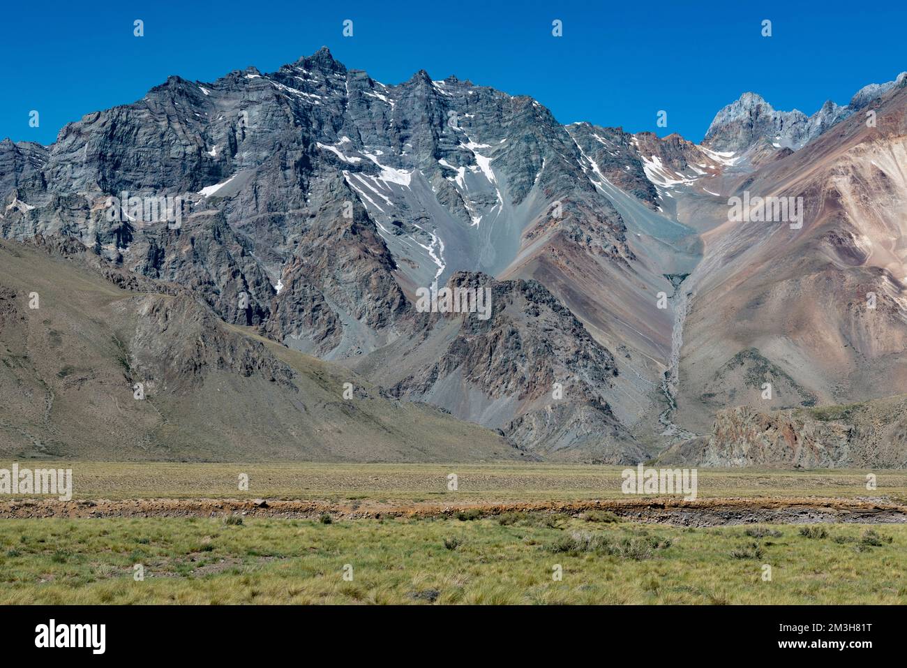 Paesaggio a Paso Vergara - attraversare il confine dal Cile all'Argentina mentre si viaggia in Sud America Foto Stock