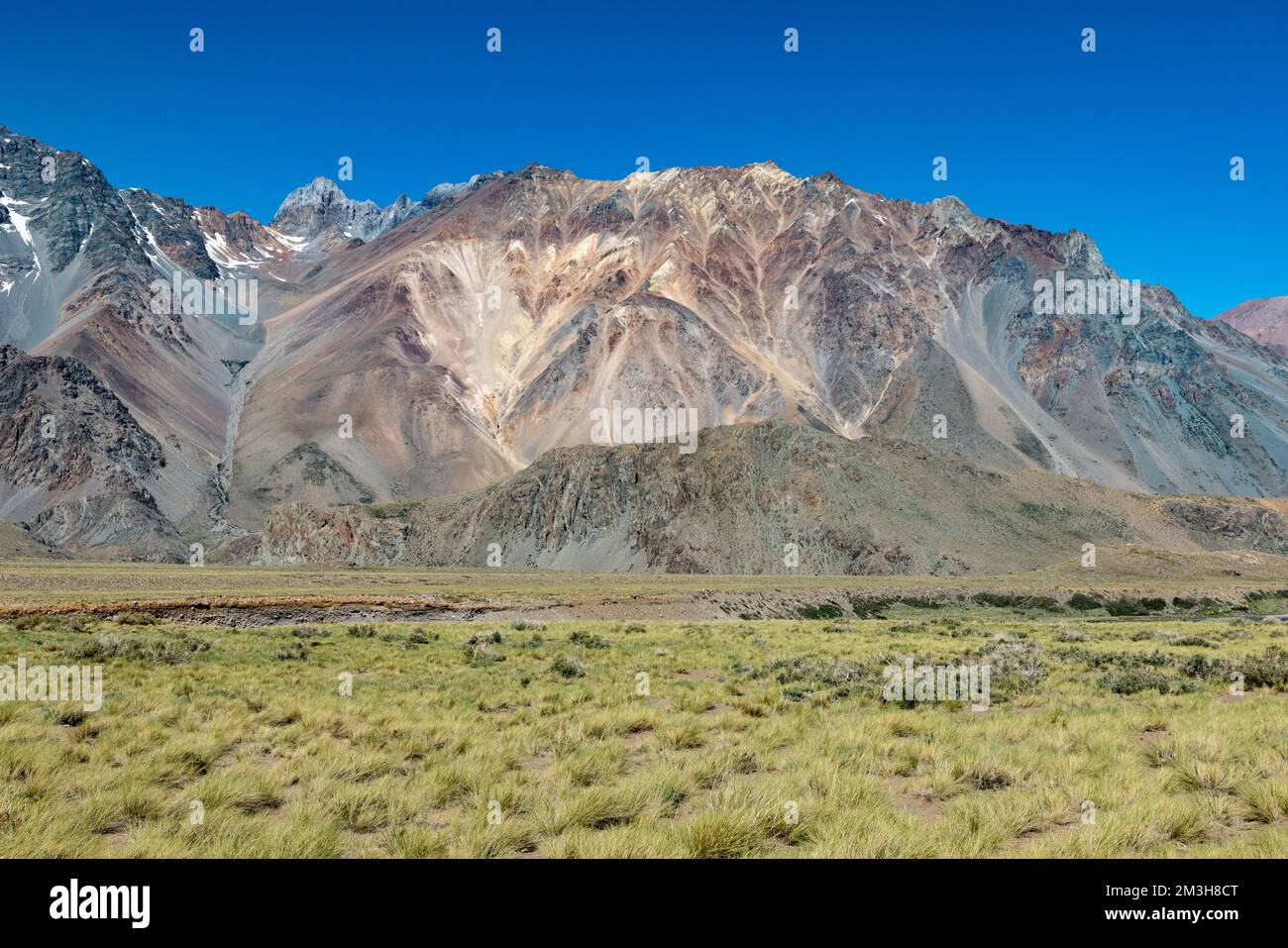 Paesaggio a Paso Vergara - attraversare il confine dal Cile all'Argentina mentre si viaggia in Sud America Foto Stock