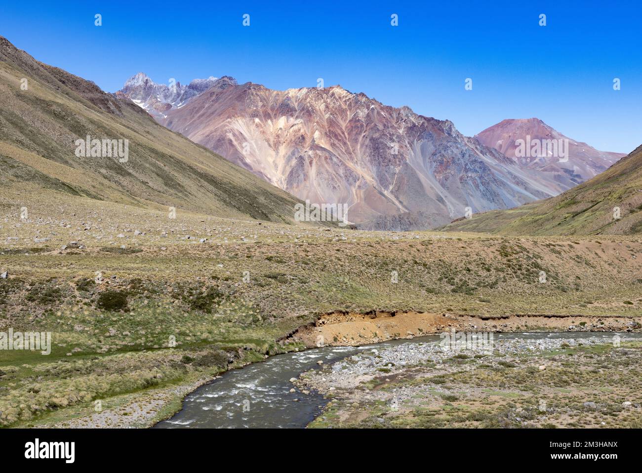Paesaggio a Paso Vergara - attraversare il confine dal Cile all'Argentina mentre si viaggia in Sud America Foto Stock