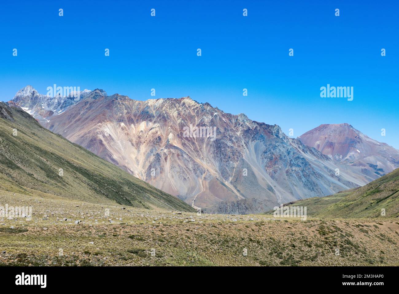 Paesaggio a Paso Vergara - attraversare il confine dal Cile all'Argentina mentre si viaggia in Sud America Foto Stock