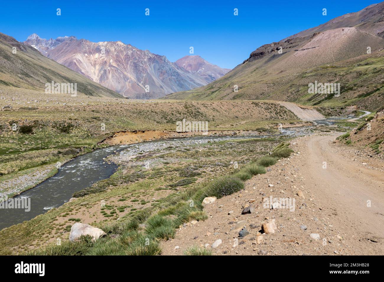 Paesaggio a Paso Vergara - attraversare il confine dal Cile all'Argentina mentre si viaggia in Sud America Foto Stock