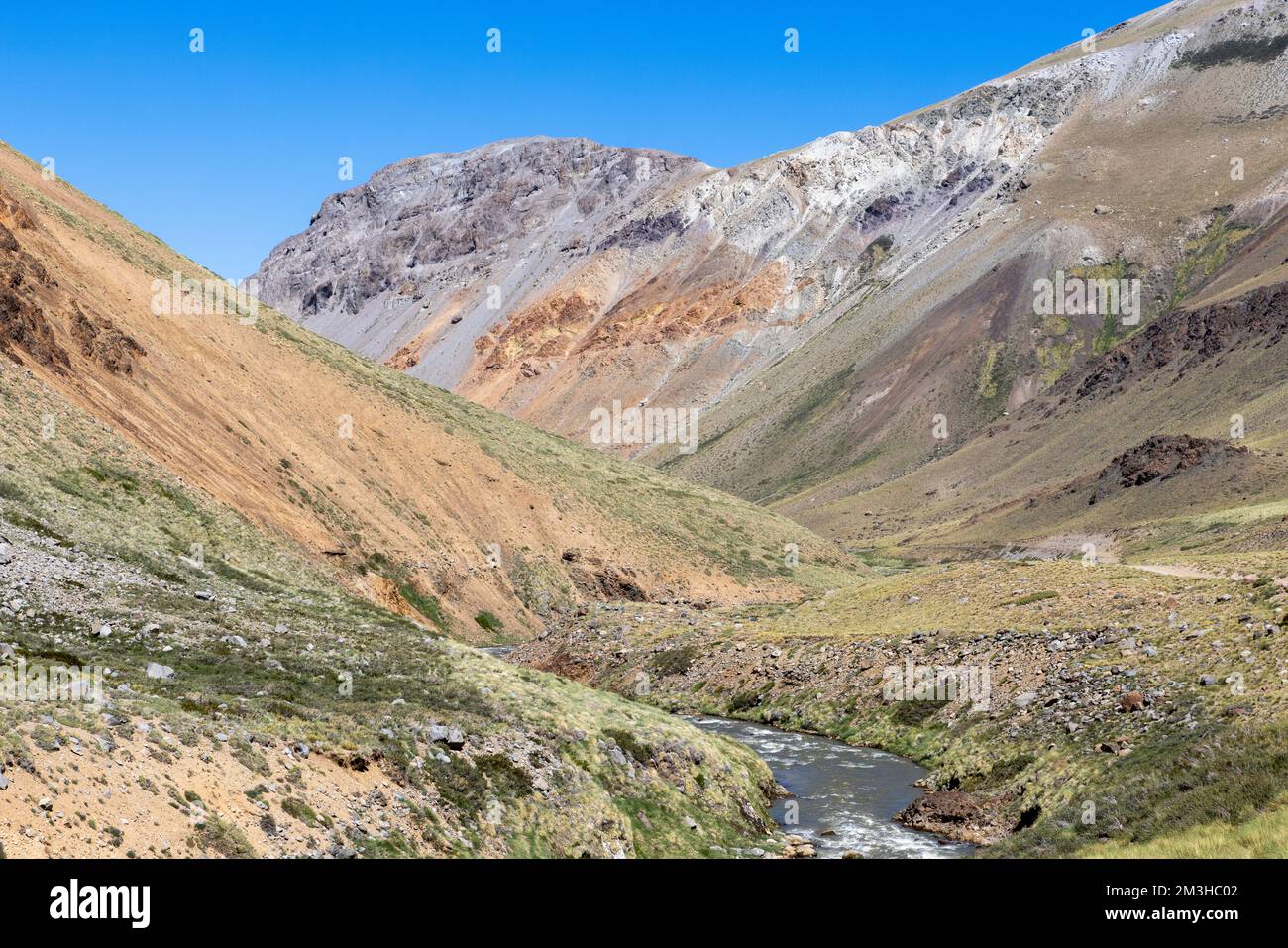 Paesaggio a Paso Vergara - attraversare il confine dal Cile all'Argentina mentre si viaggia in Sud America Foto Stock