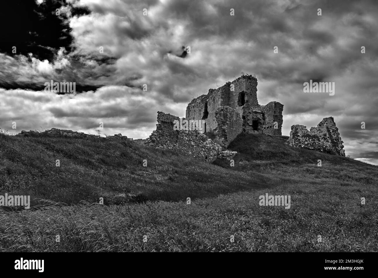 Castello di Duffus, bianco e nero Foto Stock