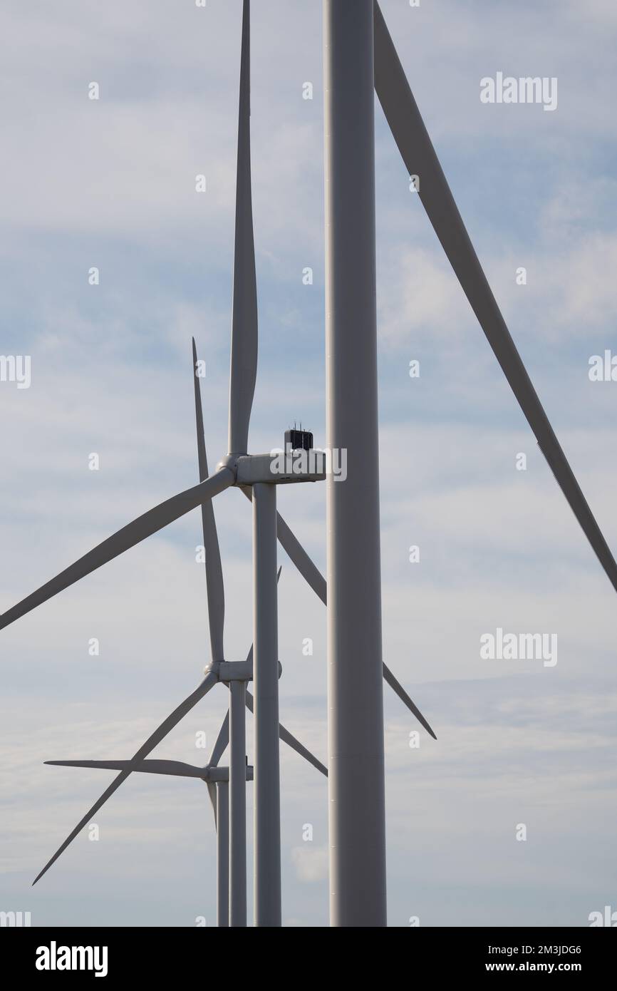 Muktiple Wind turbine - sviluppo sostenibile, ambiente amichevole Foto Stock