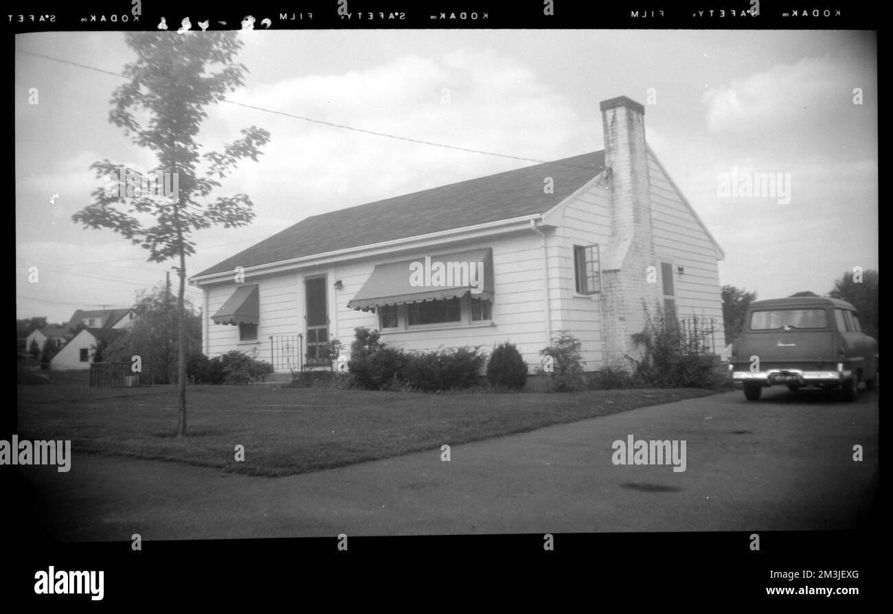 Norwich Rd #80, Houses, Automobiles. Collezione edham Building Foto Stock