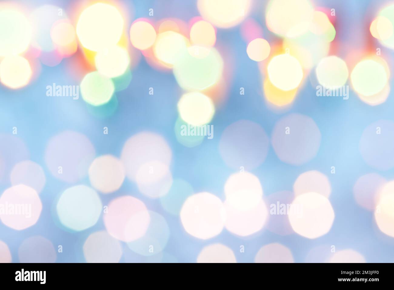 Luci di Natale di festa sfocate sfondo astratto Foto Stock