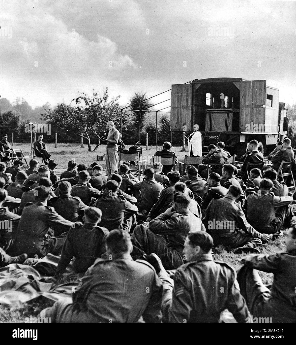 Generale Montgomery che legge la lezione, Francia; secondo mondo Foto Stock