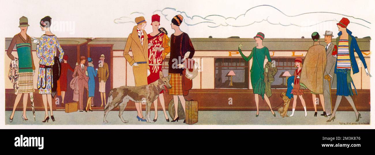Donne elegantemente vestite in attesa di salire a bordo di un treno Pullman. 1927 Foto Stock