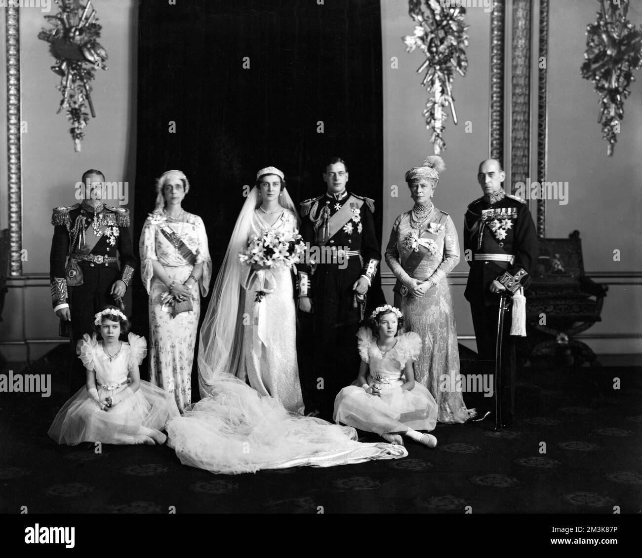Una fotografia del matrimonio reale tra il Principe Giorgio, Duca di Kent e la Principessa Marina di Grecia. Data: 29th novembre 1934 Foto Stock