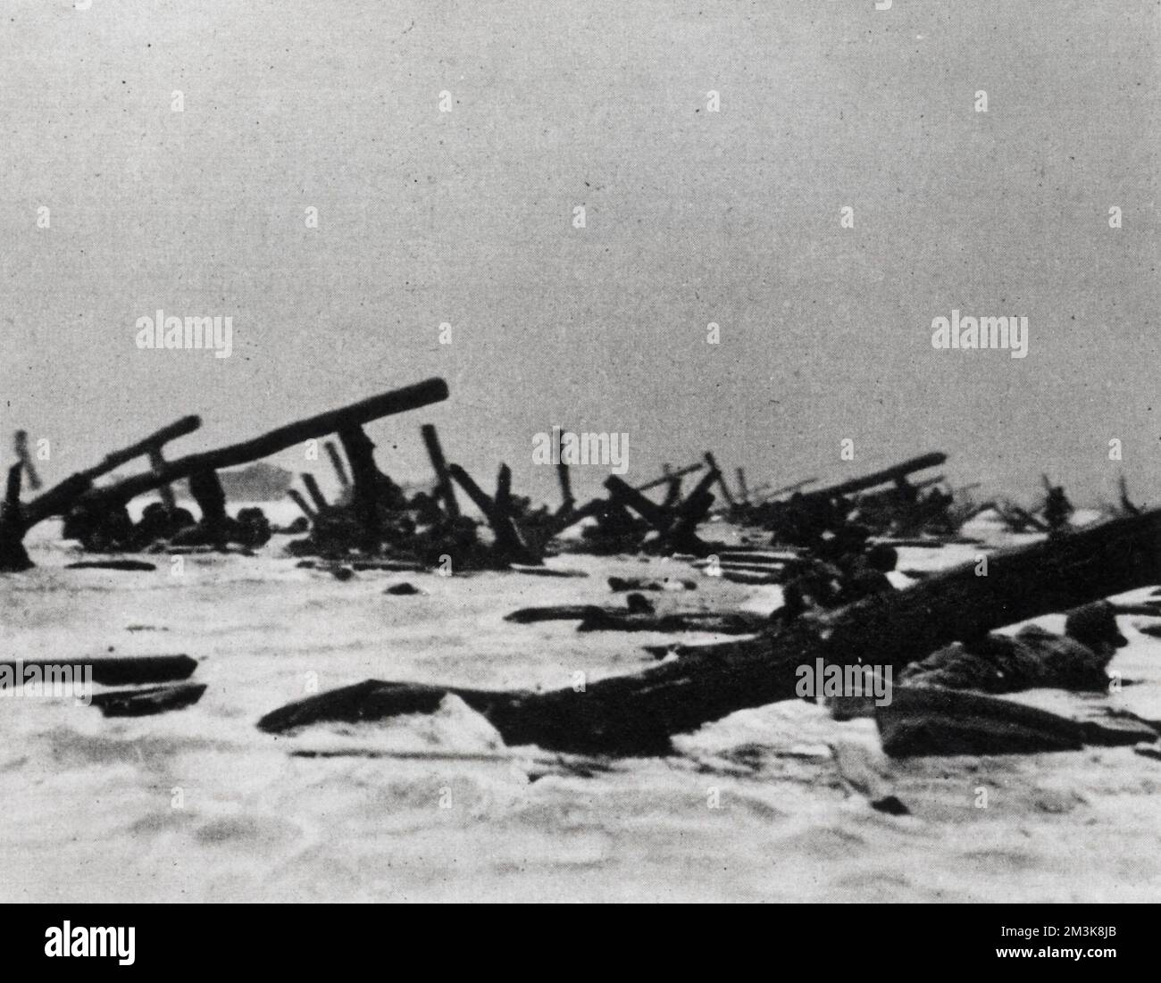 Le prime truppe Seaborne in terra in Francia, 1944 Data: P Foto Stock