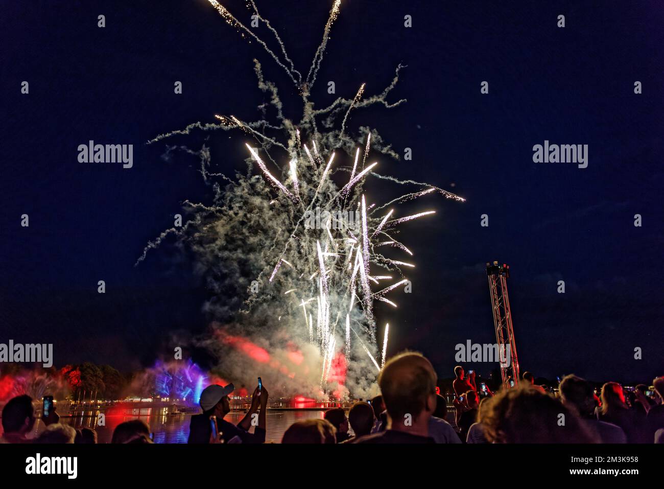 Fiera laser .Feuerwerk über Maschsee Hannover. Foto Stock