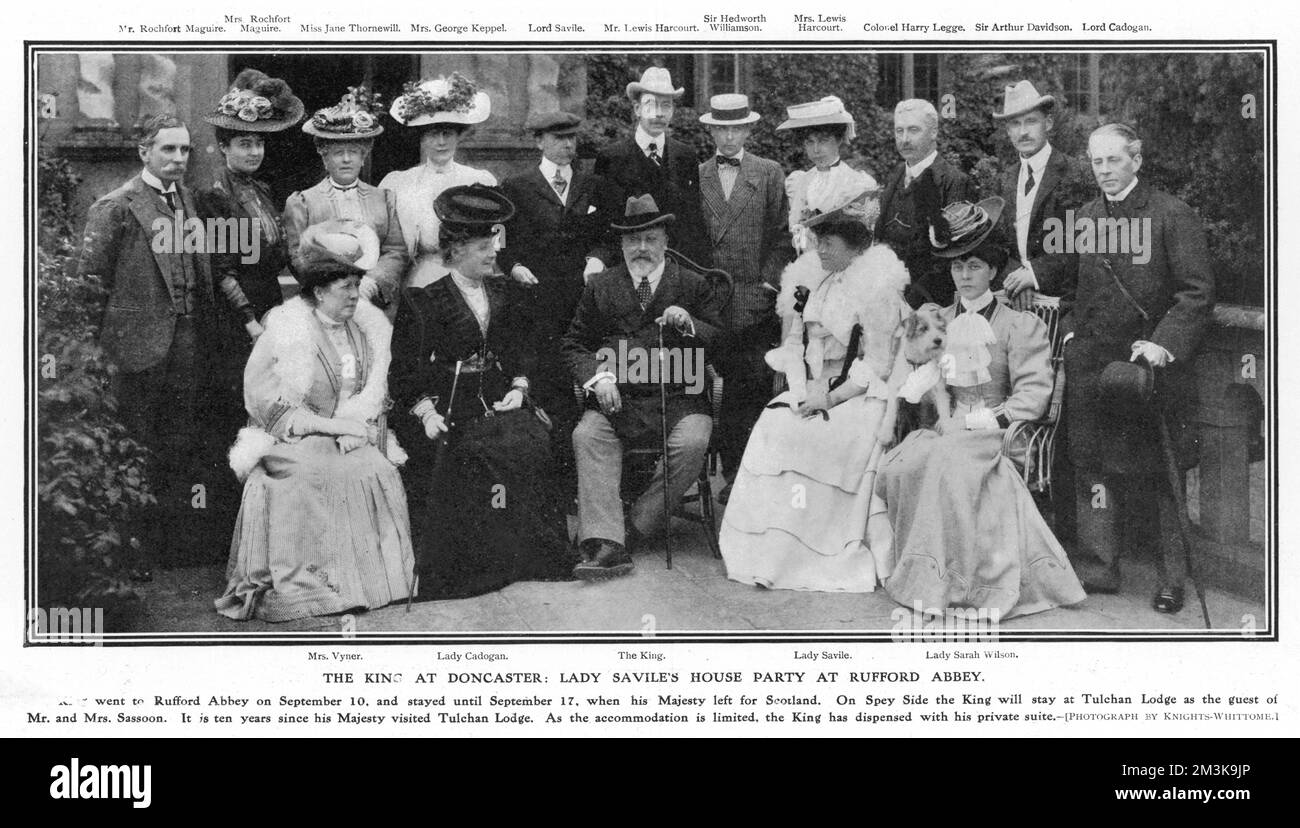 EDWARD VII soggiorno presso Rufford House vicino Doncaster come ospite di Lady Savile. La padrona del re, Alice Keppel è in piedi quarto da sinistra. Data: 22 settembre 1906 Foto Stock