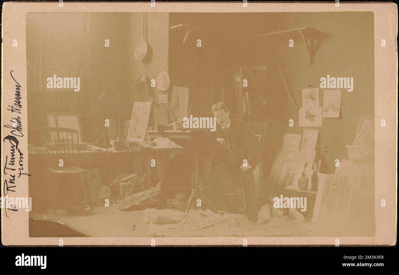 Fotografia dell'artista Childe Hassam nel suo studio , Artists, Artists' Studios, Hassam, Childe, 1859-1935. Childe Hassam (1859-1935). Stampe e disegni Foto Stock