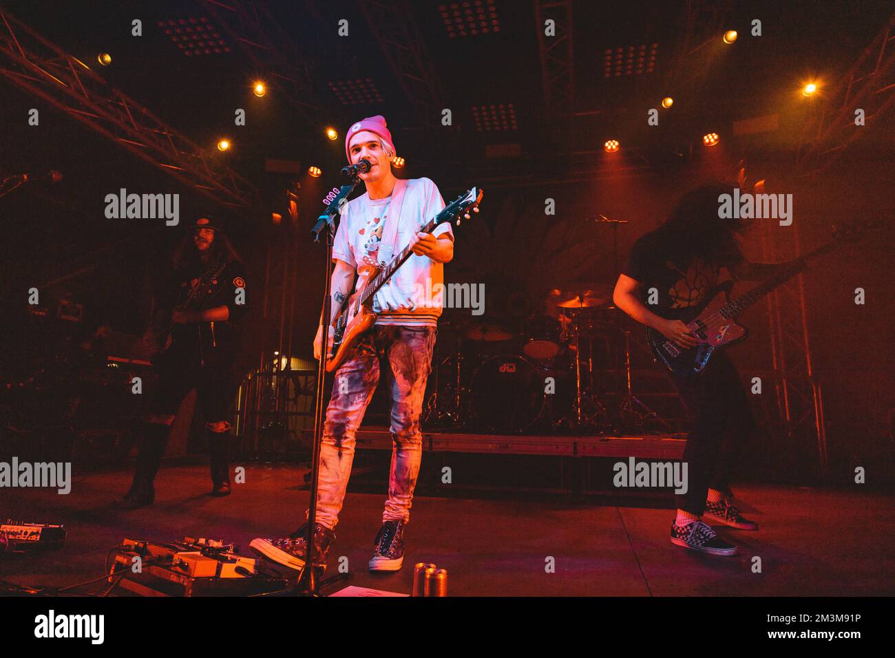 Milano, Italia. 15th Dec, 2022. La band hard rock americana Badflower si esibirà dal vivo al Circolo Magnolia di Segrate, Milano, il 15 dicembre 2022 (Foto di Maria Laura Arturi/NurPhoto) Credit: NurPhoto/Alamy Live News Foto Stock