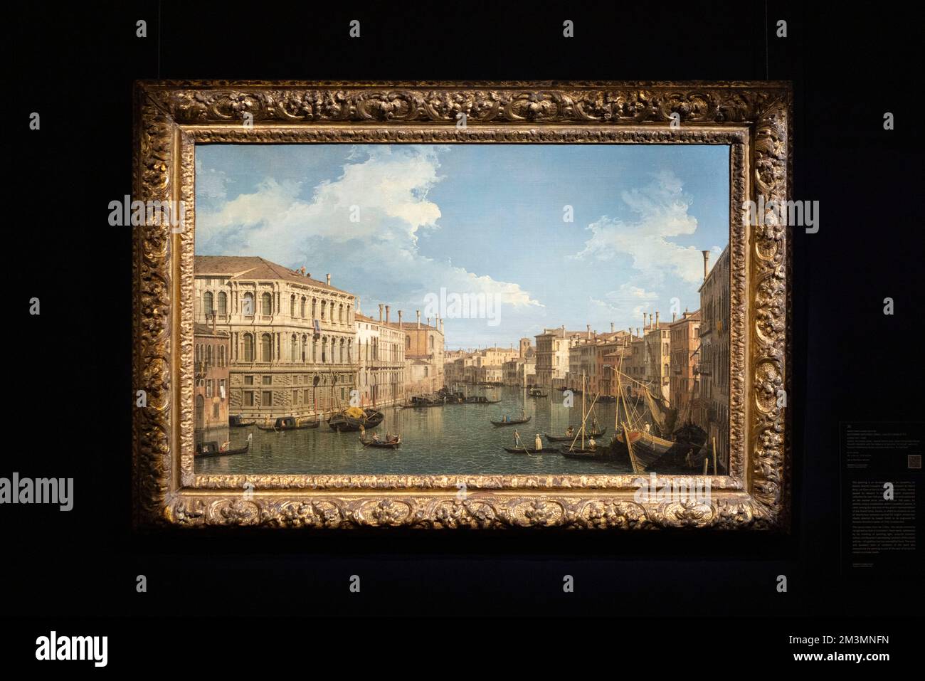 Il Canal Grande di Venezia del 18th° secolo l’artista italiano Canaletto, olio su tela, va in vendita alla Sotheby’s December Old Master Evening sale. Si stima Foto Stock