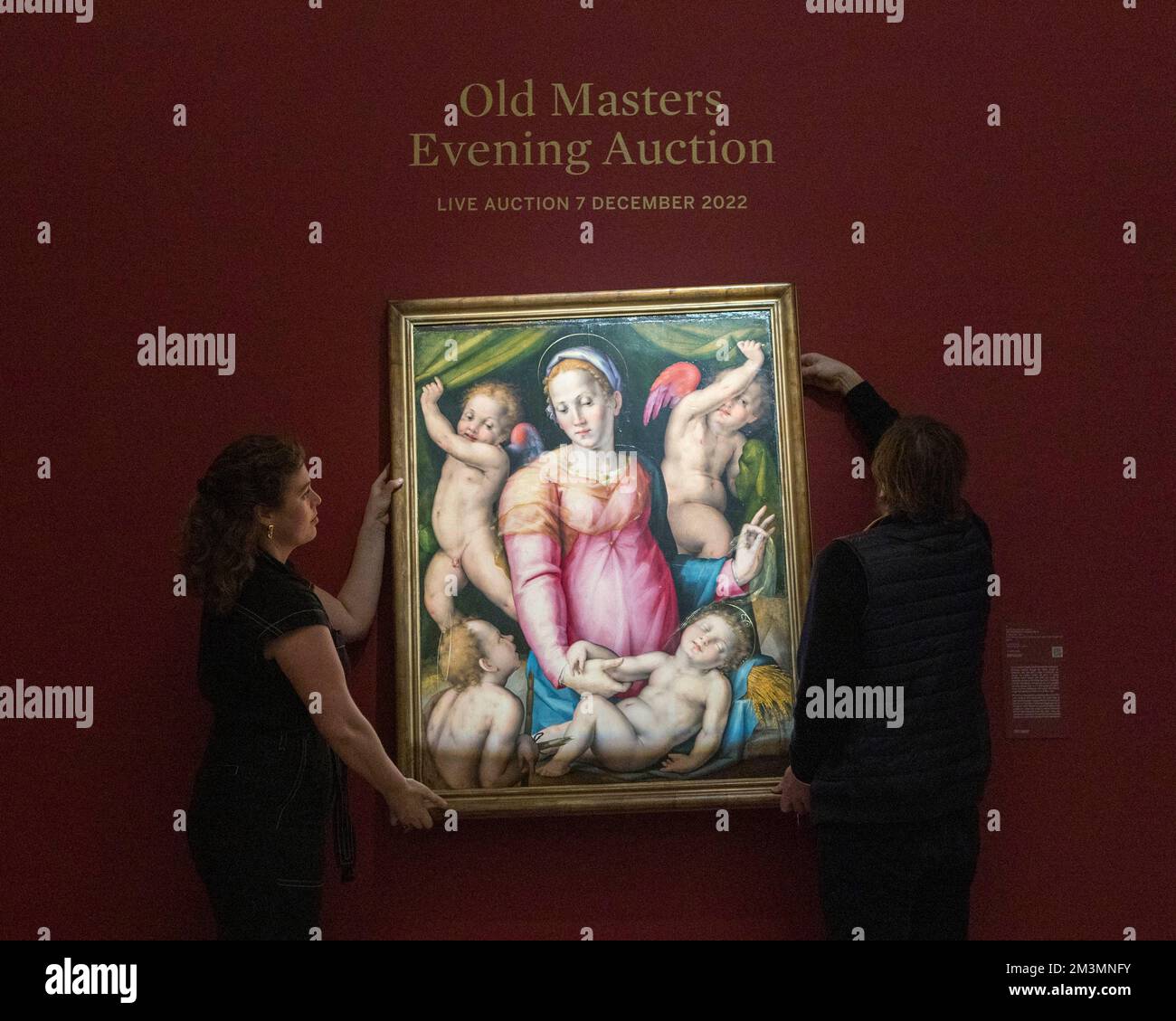 La Vergine col Bambino con il Bambino San Giovanni Battista e due angeli di Pier Francesco di Jacopo Foschi va in vendita presso la M Vecchia di Sotheby Foto Stock