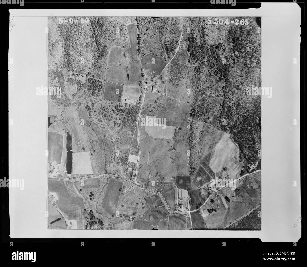 Proprietà vicino alla linea cittadina di Shirley e l'intersezione di Mulpus Road e Hunting Hill Road , Land Subdivision. Lunenburg Massachusetts 1950 mappatura aerea Foto Stock