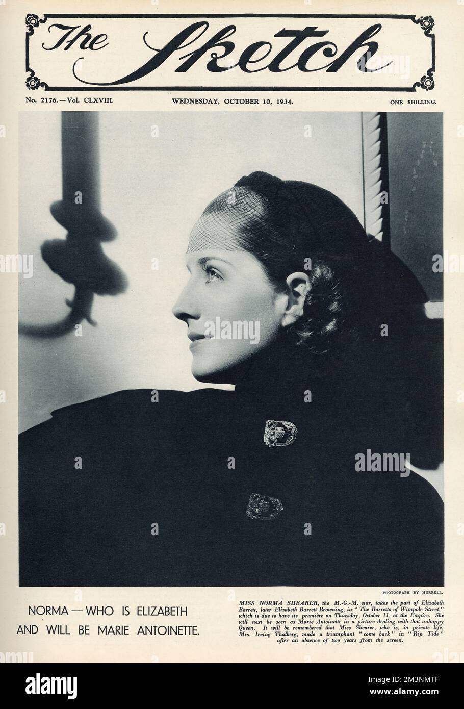 Norma Shearer (1902-1983), attrice americana di nascita canadese e star del cinema muto, raffigurata sulla copertina anteriore dello Sketch al momento in cui ha recitato come Elizabeth Barrett nel film MGM, 'The Barretts of Wimpole Street'. Data: 1934 Foto Stock