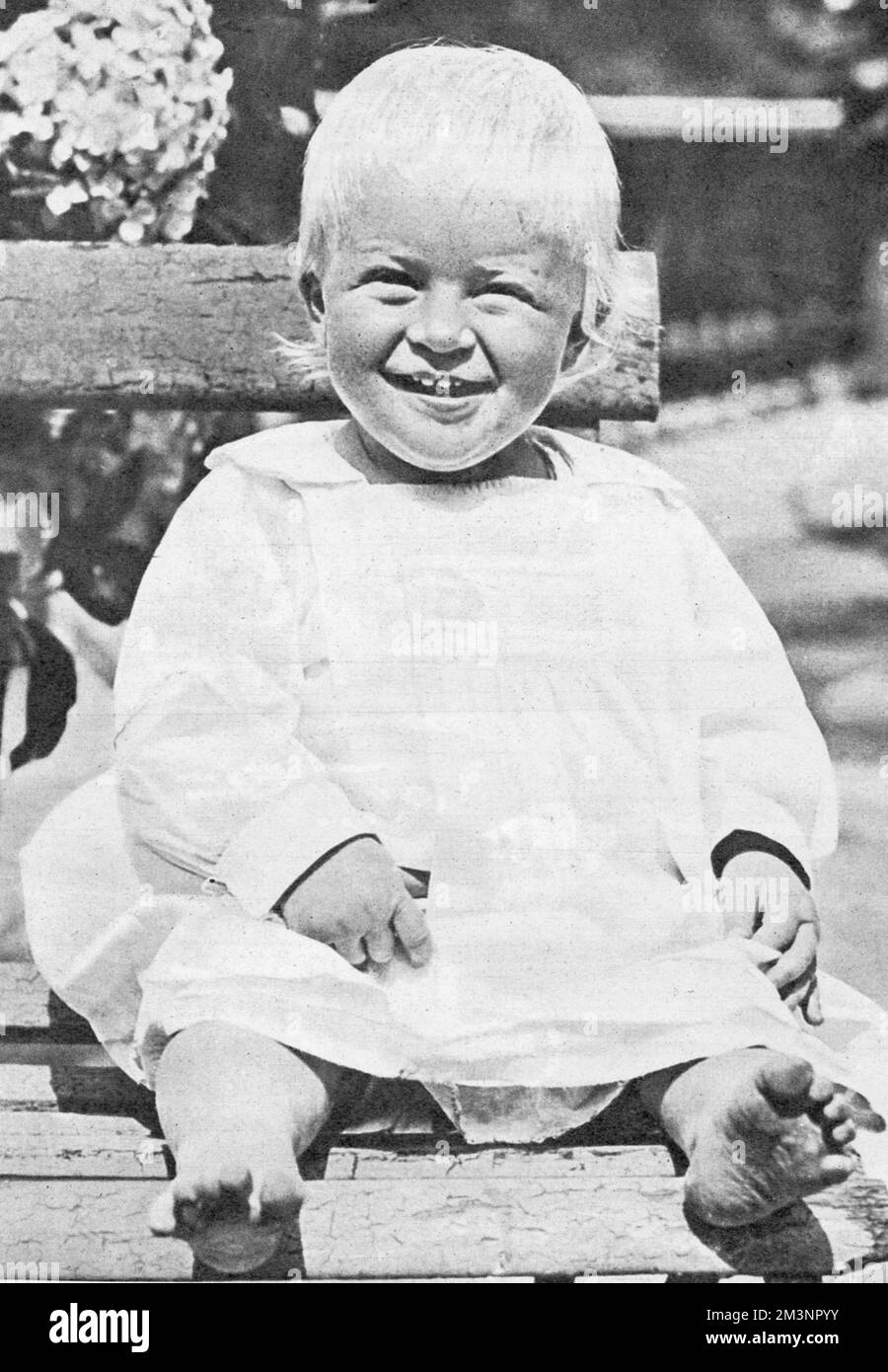 Principe Filippo, Duca di Edimburgo, nato il 10th giugno 1921, figlio del Principe Andrea di Grecia e della Principessa Alice di Battenburg. Consorte della Regina Elisabetta II Nella foto abbiamo 1 anni come giovane visitatore in Inghilterra nel 1922. Data: 1922 Foto Stock