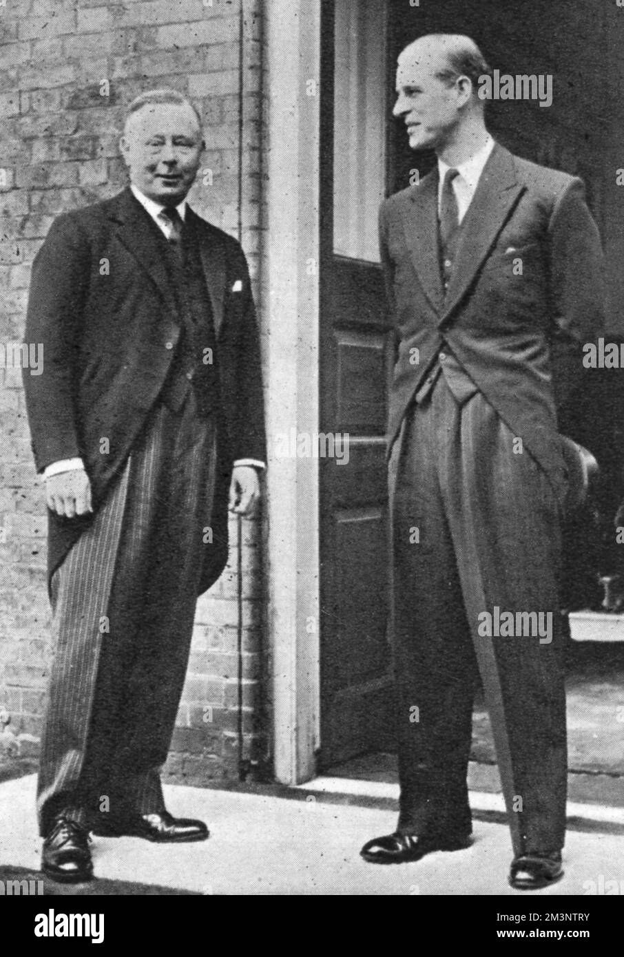 Presidente della Commissione di incoronazione, il Duca di Edimburgo, con il Vice Presidente, il Duca di Norfolk. Data: 1952 Foto Stock