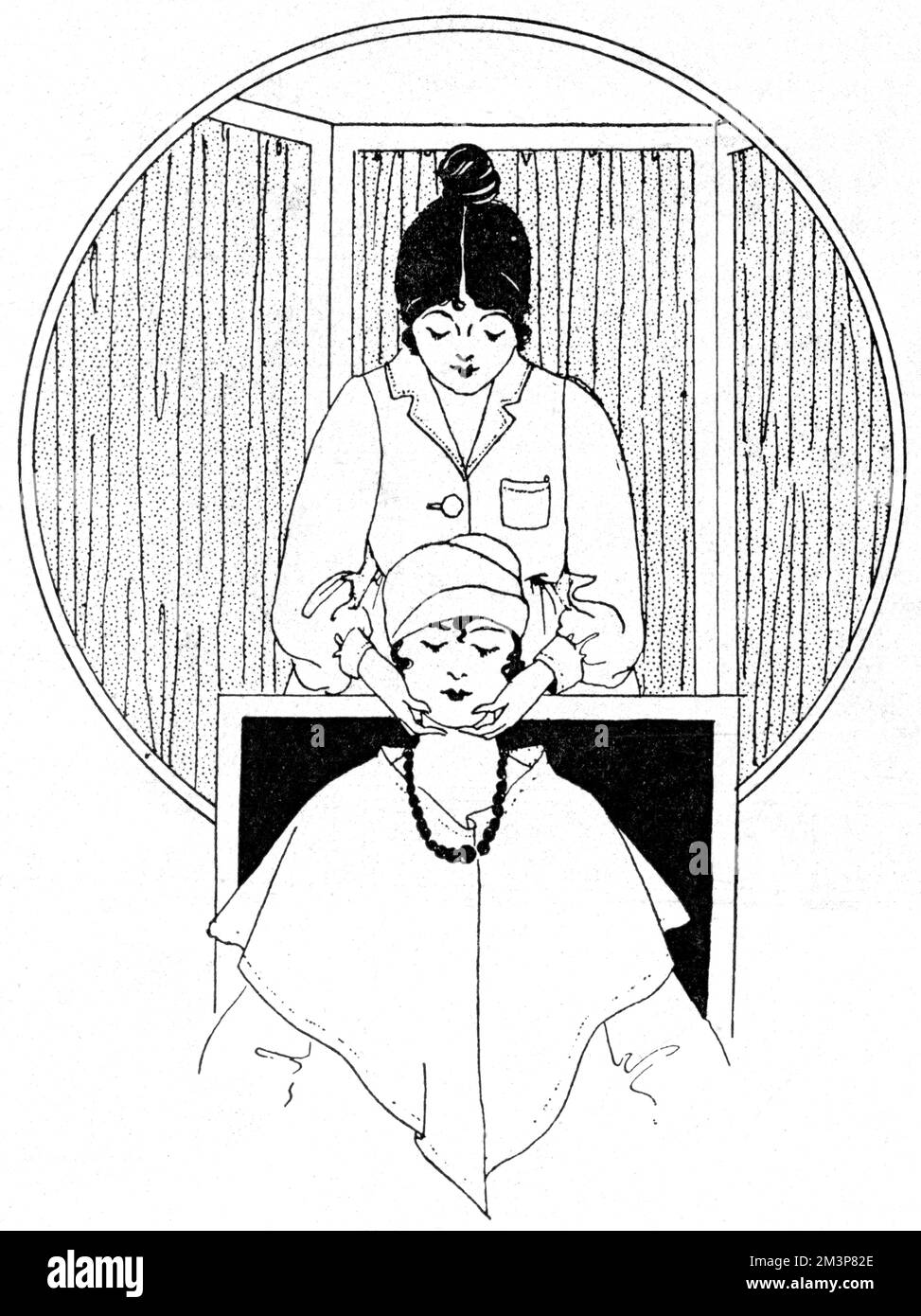 Una donna che riceve il famoso trattamento di pulizia della pelle presso il salone di bellezza della leggendaria Madame Helena Rubinstein. Data: 1917 Foto Stock