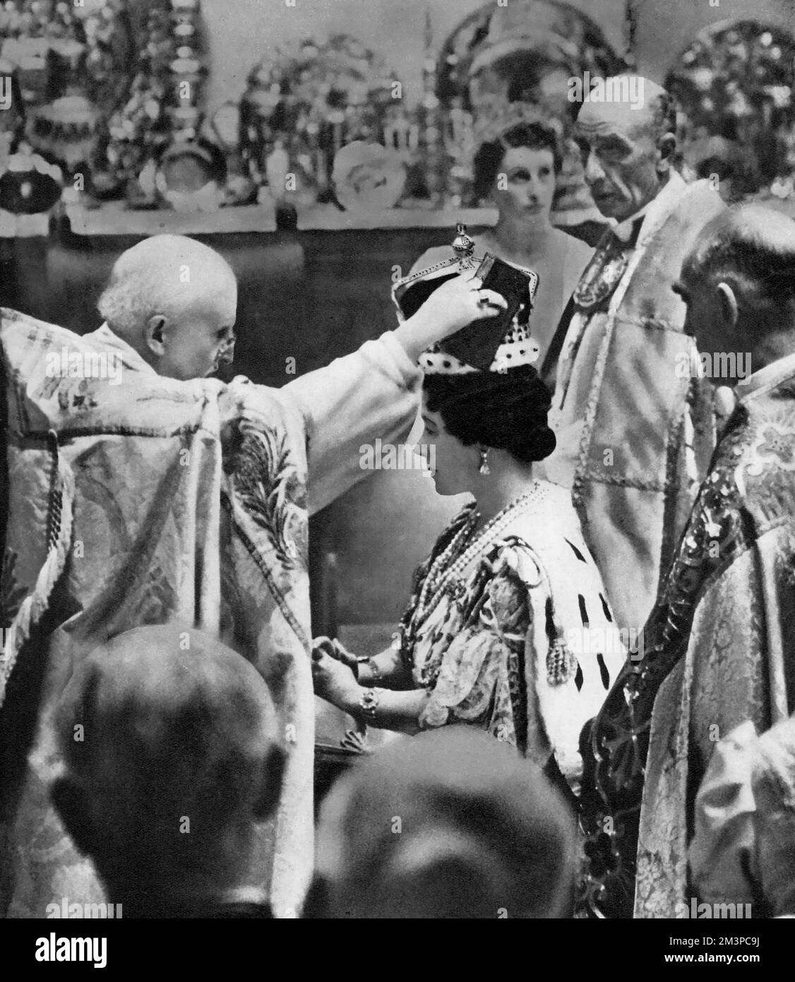 L'incoronazione di sua Maestà la Regina Elisabetta (1900-2002), 1937. L'incoronazione di Giorgio VI ebbe luogo il 12th maggio 1937 presso l'Abbazia di Westminster, la data precedentemente destinata all'incoronazione di suo fratello Edoardo VIII. Foto Stock
