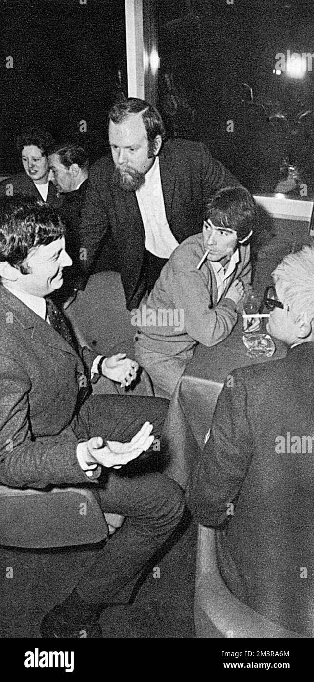 Festa di vita a Londra nella GPO Tower 1966 Foto Stock