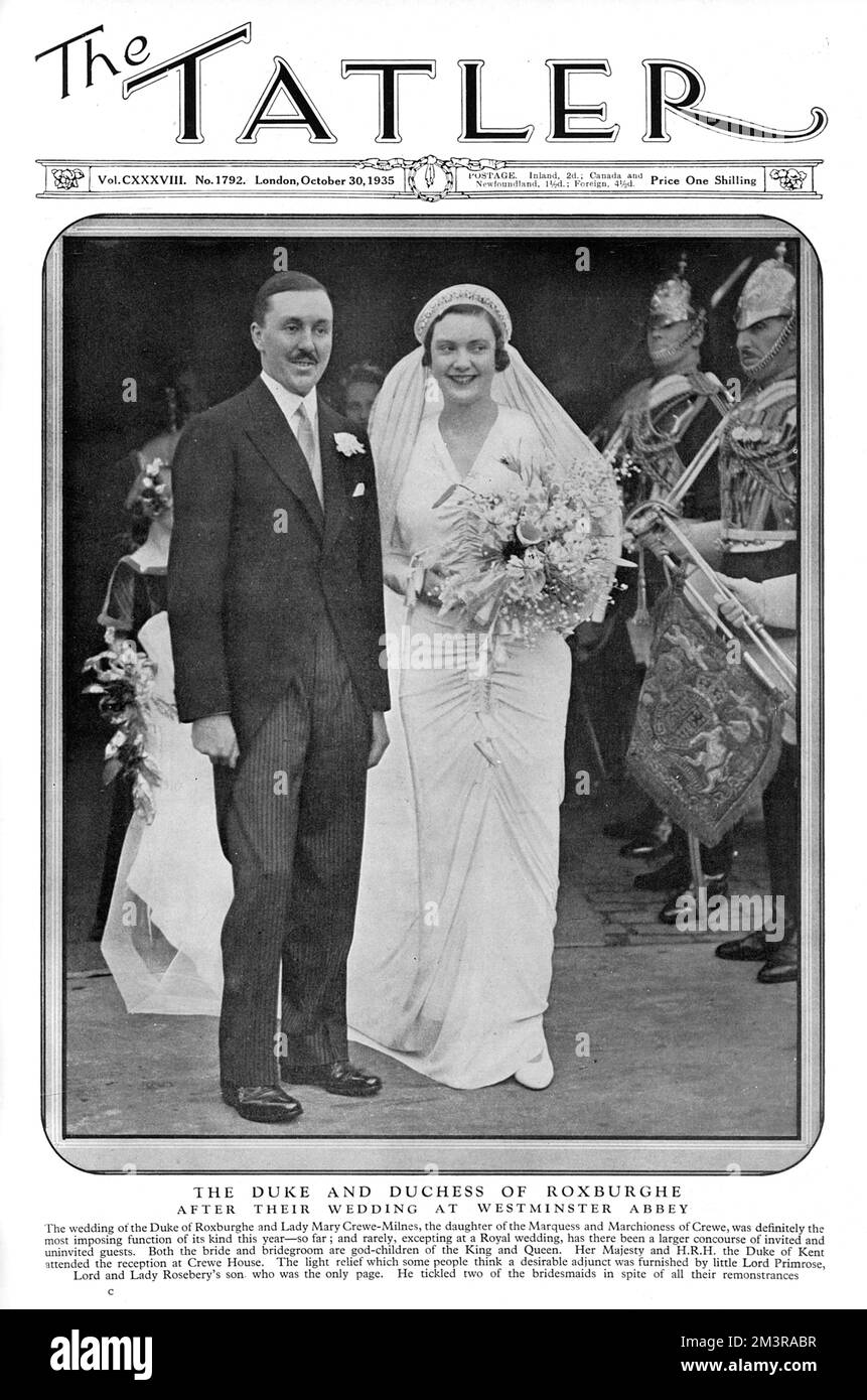 Il Duca e la Duchessa di Roxburghe (George Innes-Ker, 9th Duca, e Lady Mary Crewe-Milnes) dopo il loro matrimonio all'Abbazia di Westminster il 24th ottobre 1935. Data: 1935 Foto Stock