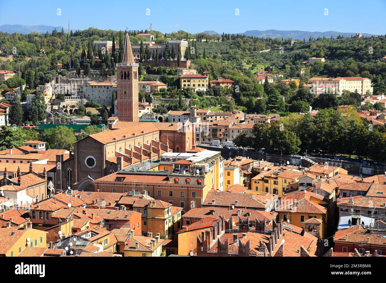 Veduta aerea di Verona dalla Torre Lamberti. Verona, Italia, Europa. Foto Stock