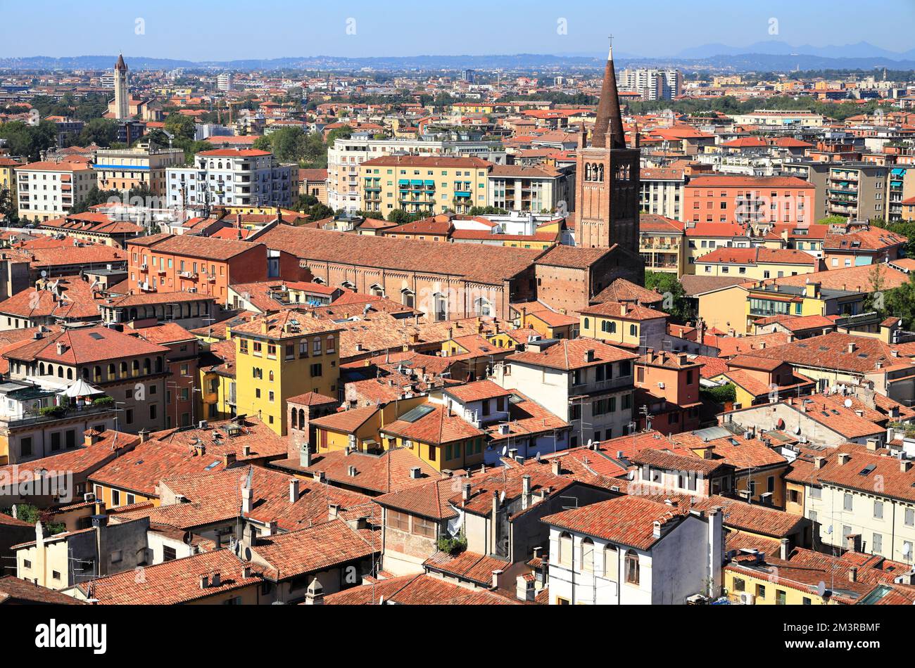 Veduta aerea di Verona dalla Torre Lamberti. Verona, Italia, Europa. Foto Stock