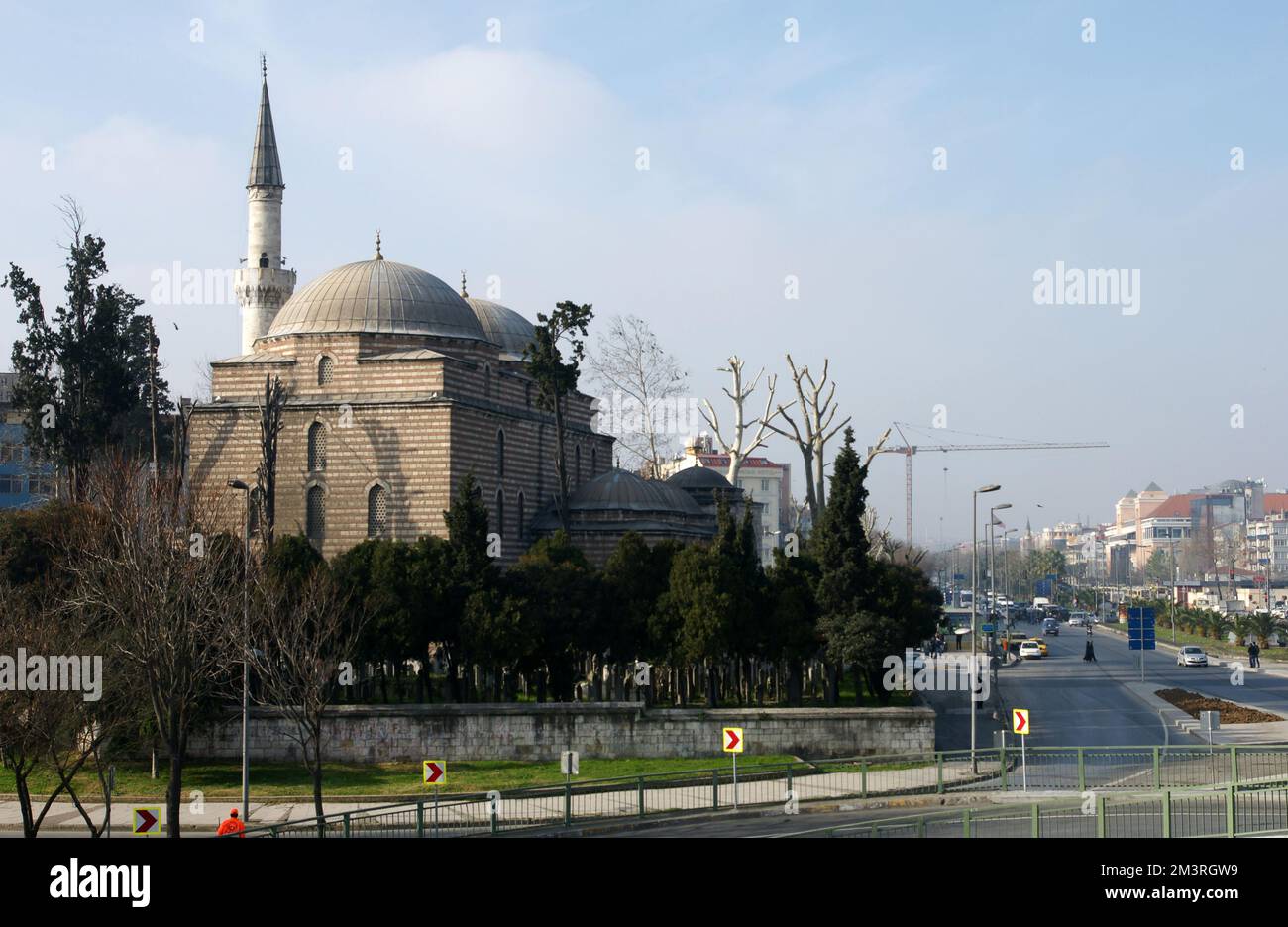 Murat Pasha Mosque si trova nel quartiere Fatih di Istanbul. Fu costruito tra il 1465 e il 1471. Foto Stock