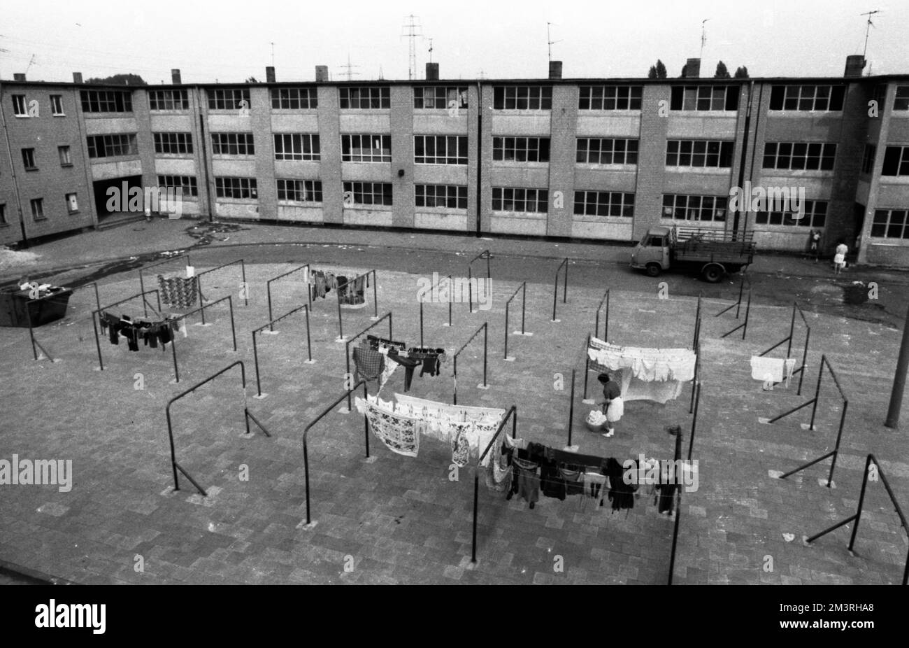 Per i senzatetto, qui nella zona della Ruhr negli anni dal 1965 al 1971, il rifugio senzatetto è una casa per i molti bambini e genitori singoli, ma Foto Stock