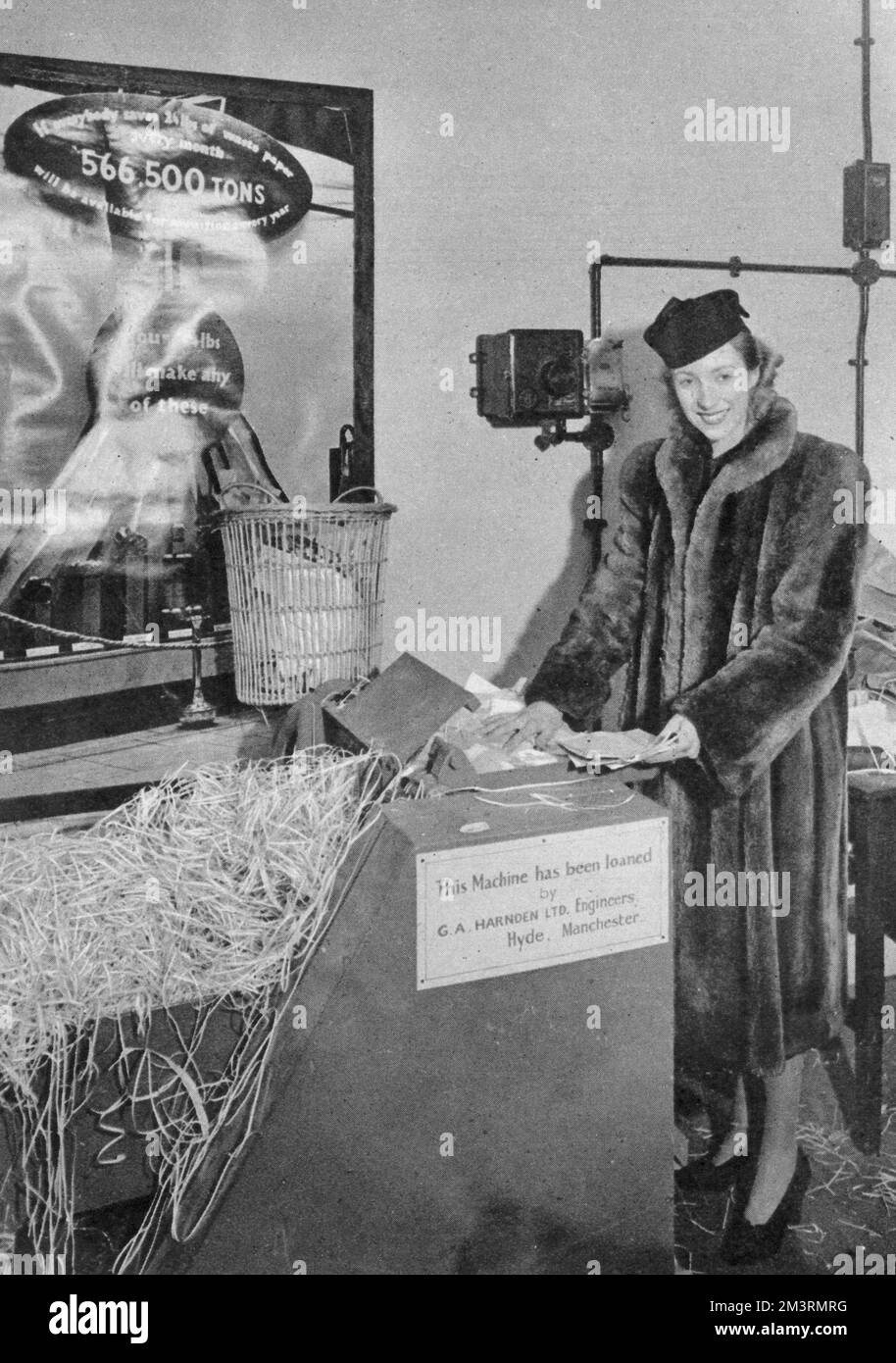 Vera Lynn distrugge la posta dei suoi fan per lo sforzo bellico Foto Stock