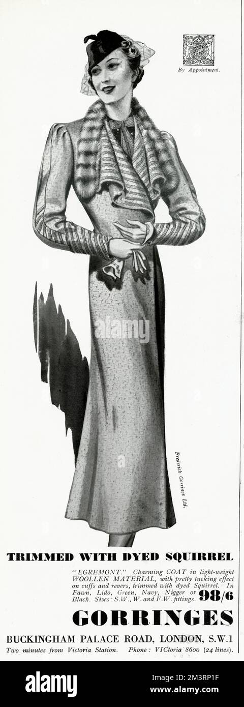 Incantevole soprabito a molla rifinito con scoiattolo tinto, in un leggero materiale di lana con un grazioso effetto di rimboccaggio su polsini e rivoli. 1937 Foto Stock