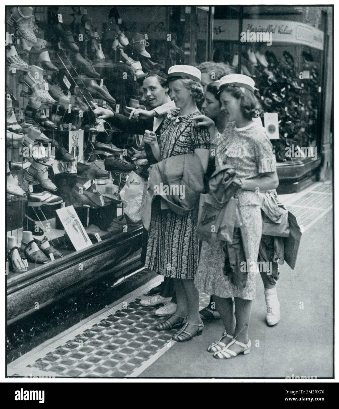 Visitatori stranieri a Londra, settembre 1939 Foto Stock